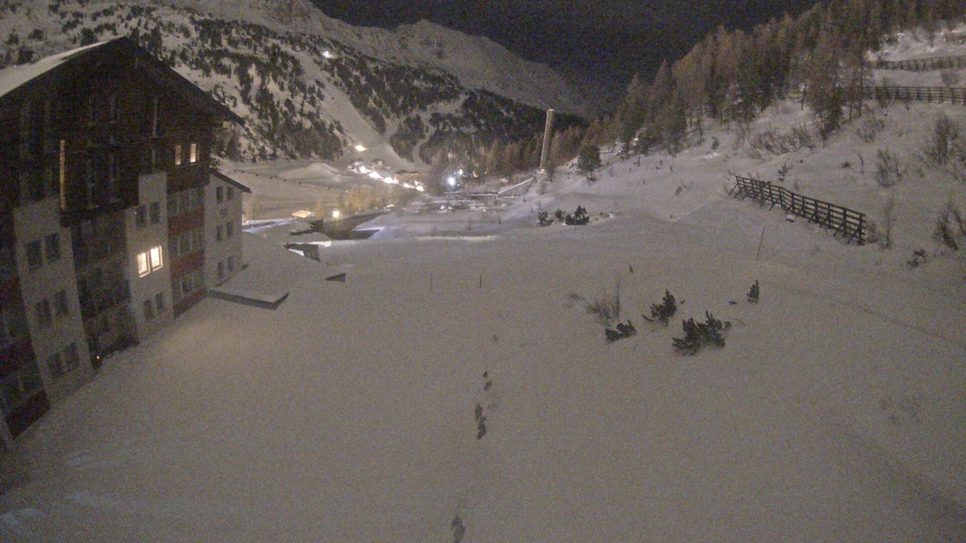 Archiv Foto Webcam Obertauern – Blick Hotel Enzian