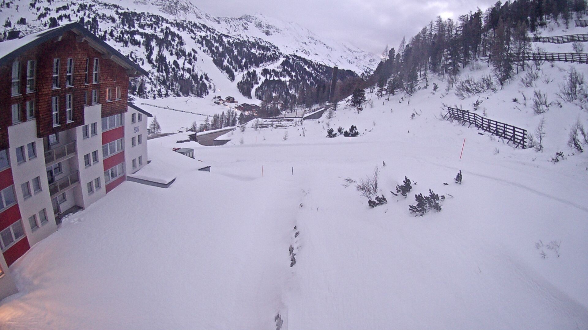 Archiv Foto Webcam Obertauern – Blick Hotel Enzian