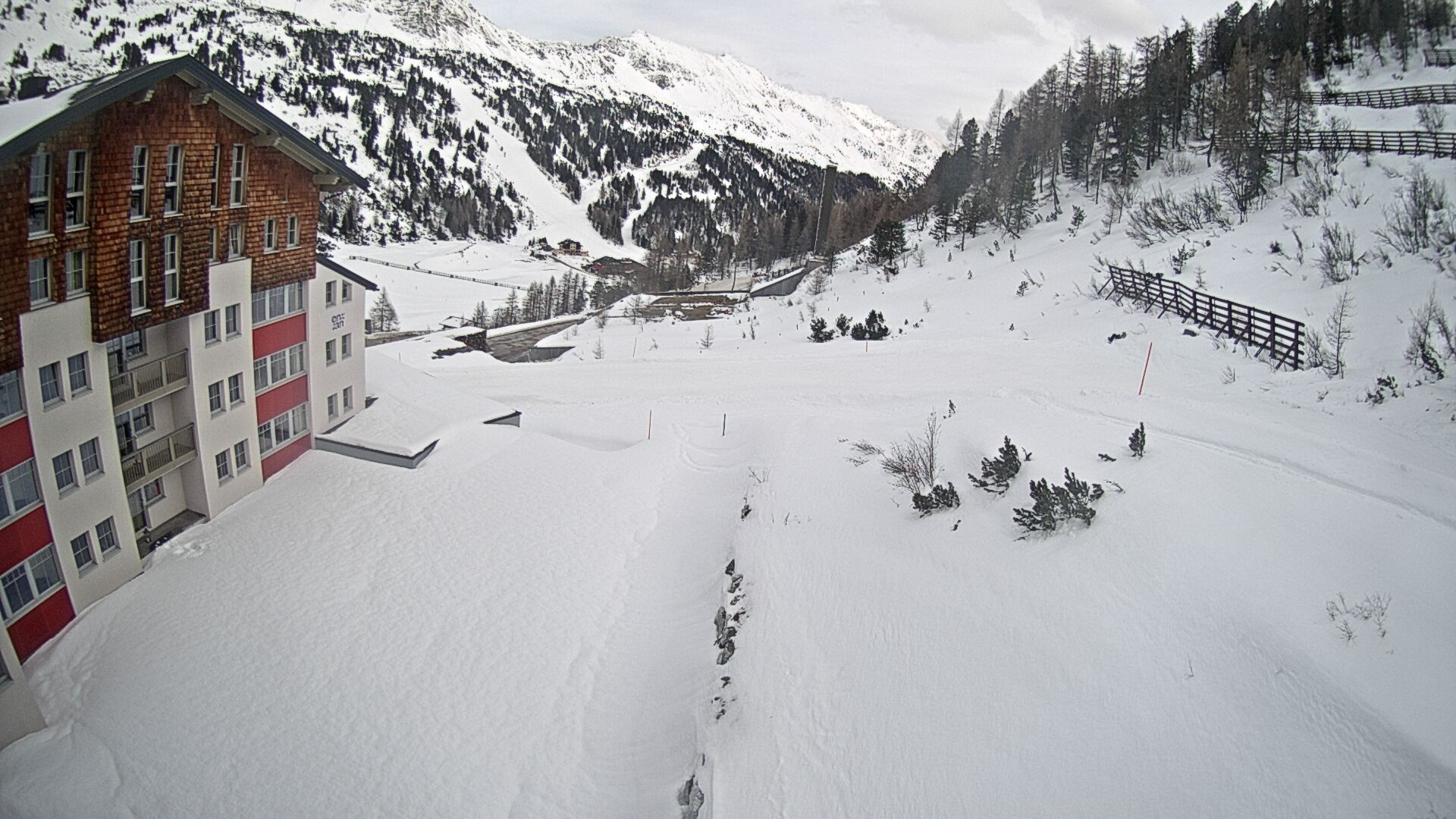 Archiv Foto Webcam Obertauern – Blick Hotel Enzian