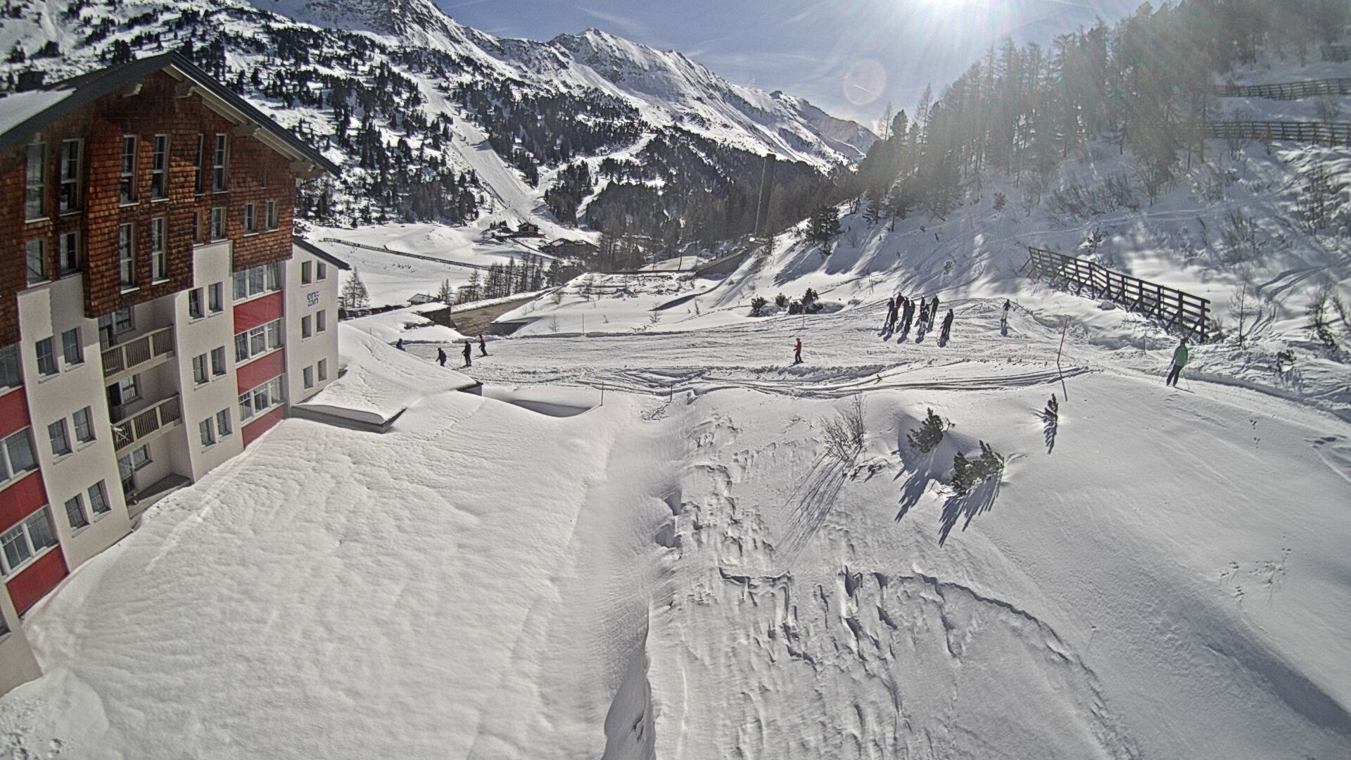 Archived image Webcam Ausblick Hotel Enzian in Obertauern