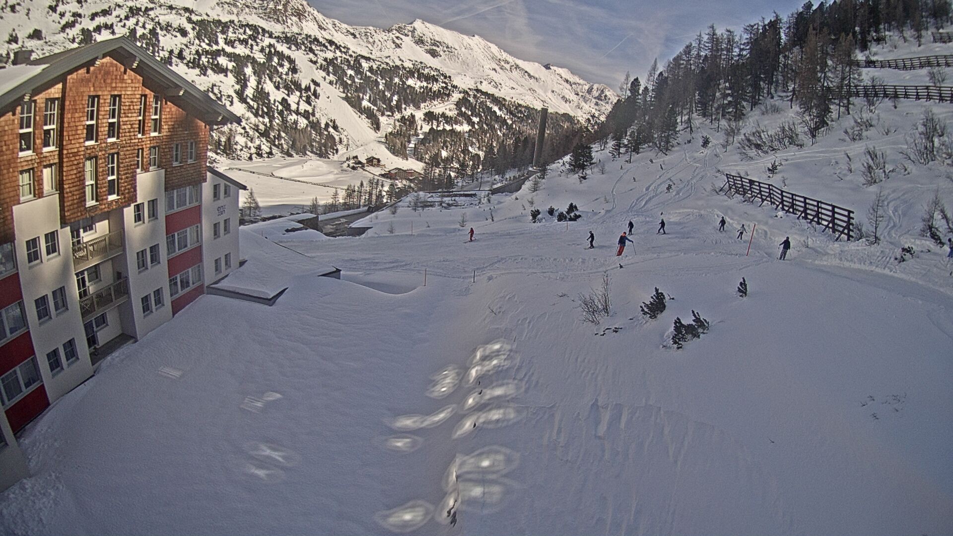 Archived image Webcam Ausblick Hotel Enzian in Obertauern