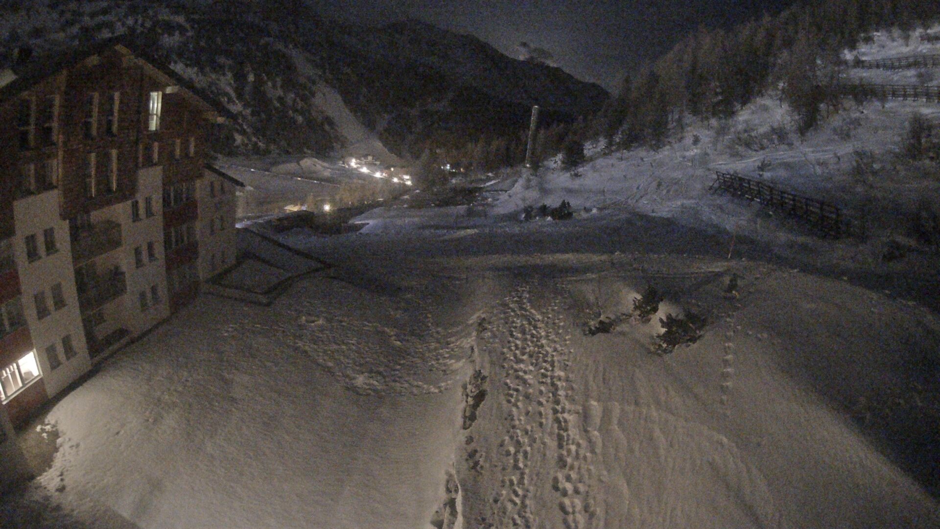 Archiv Foto Webcam Obertauern – Blick Hotel Enzian