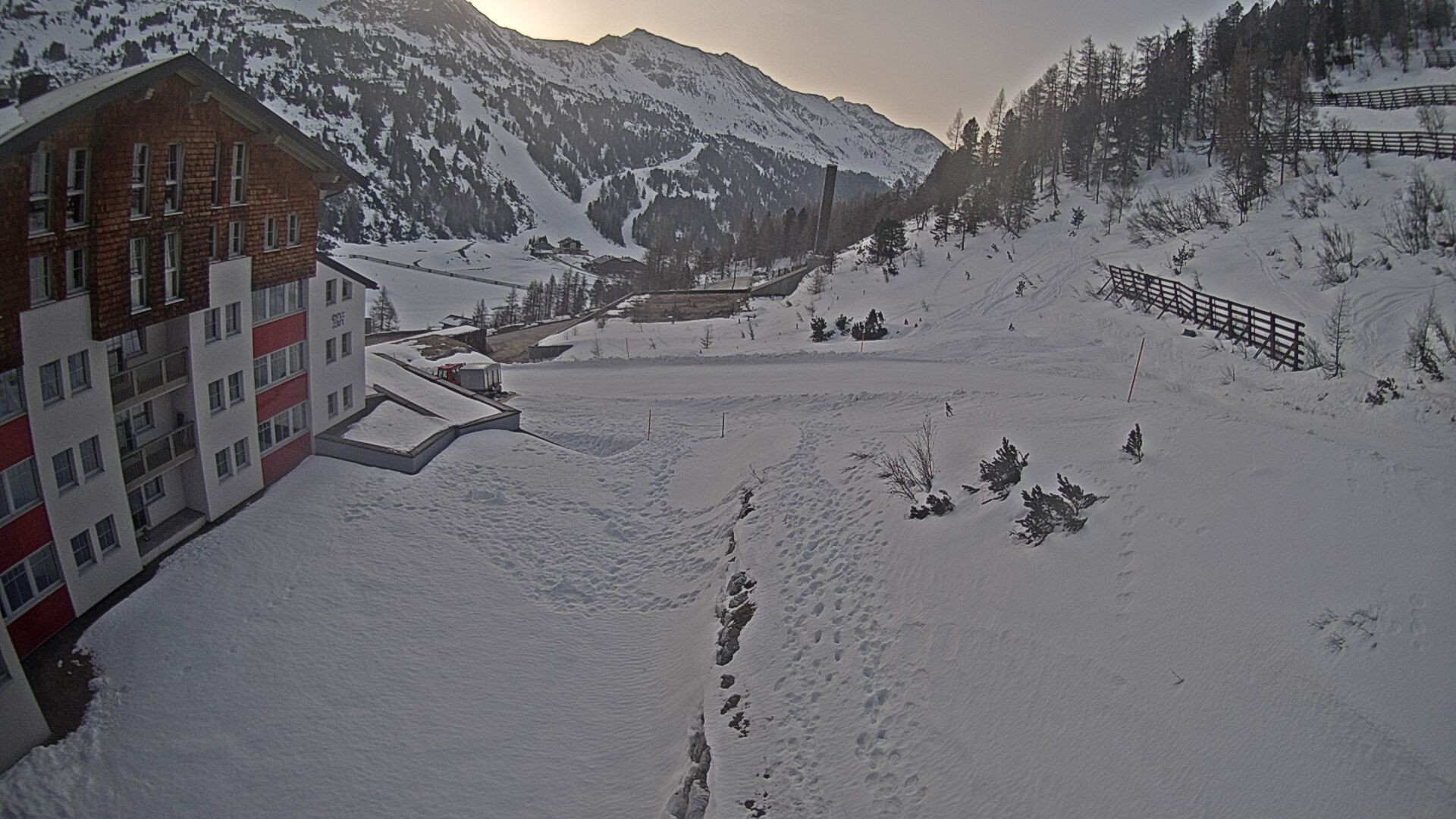 Archiv Foto Webcam Obertauern – Blick Hotel Enzian