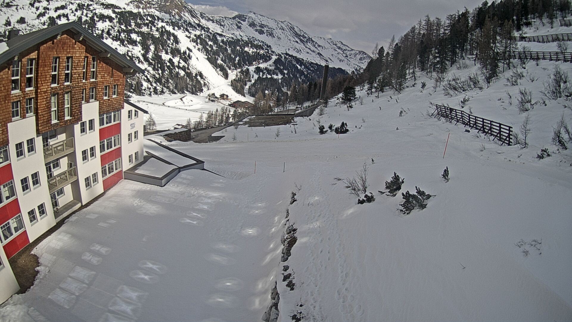 Archiv Foto Webcam Obertauern – Blick Hotel Enzian