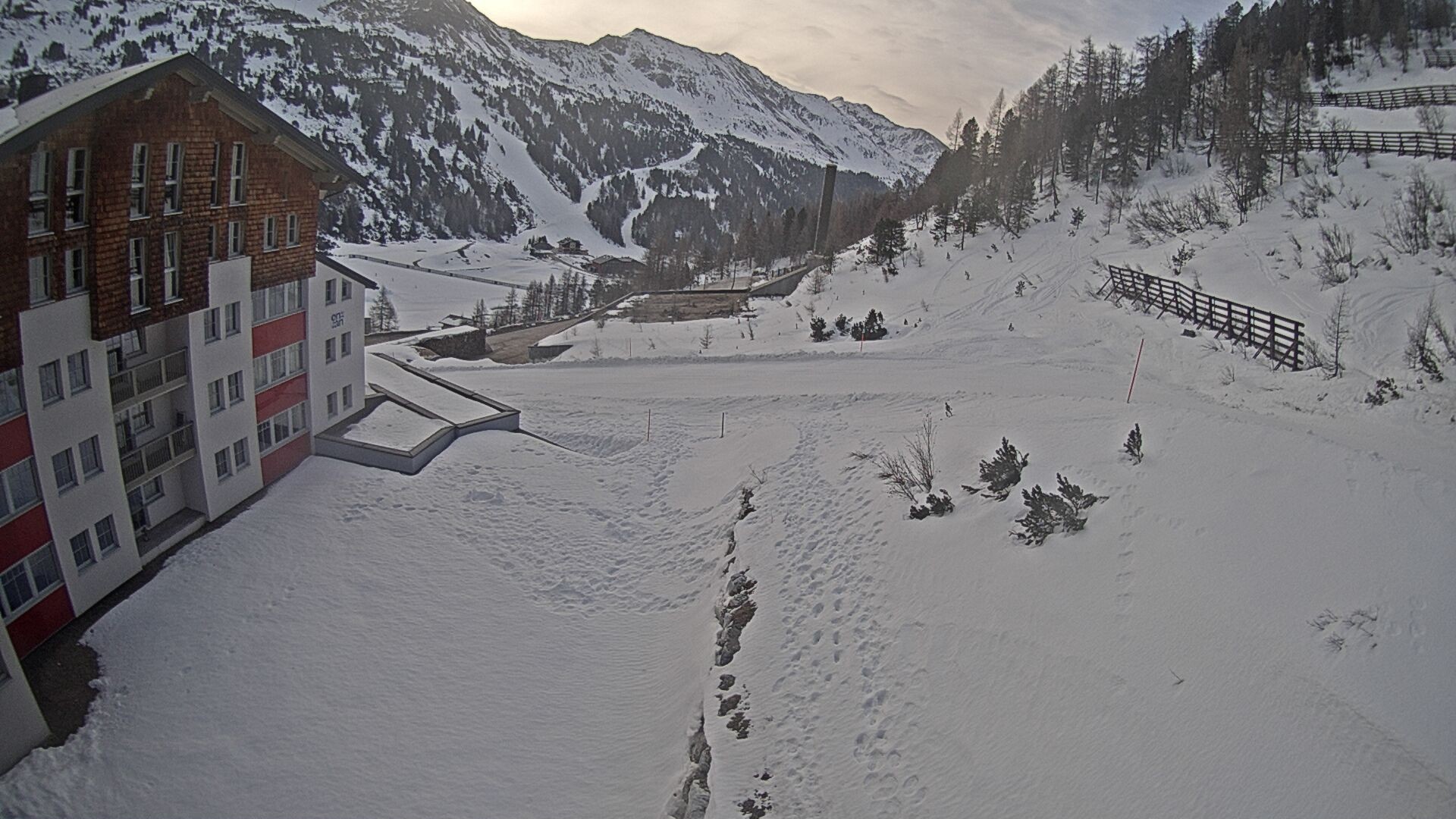 Archiv Foto Webcam Obertauern – Blick Hotel Enzian