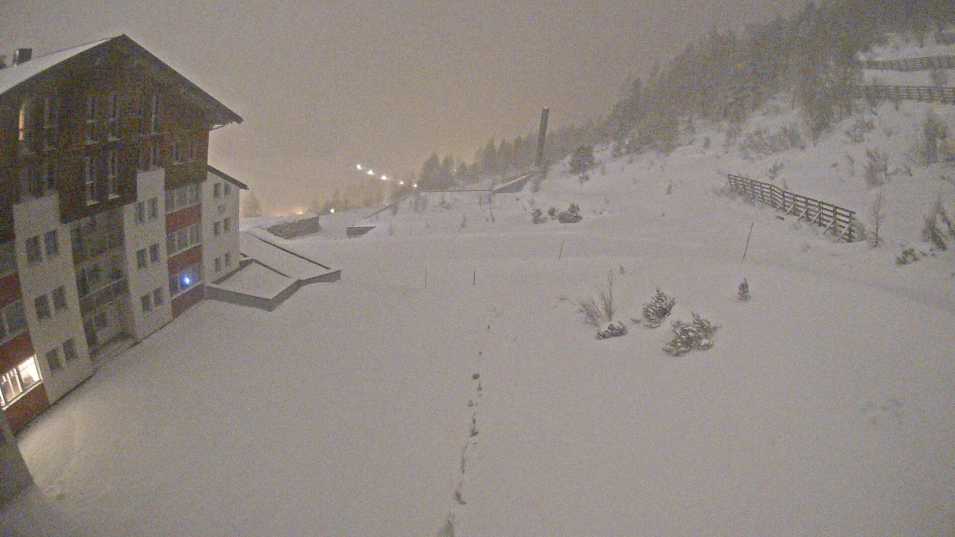 Archiv Foto Webcam Obertauern – Blick Hotel Enzian