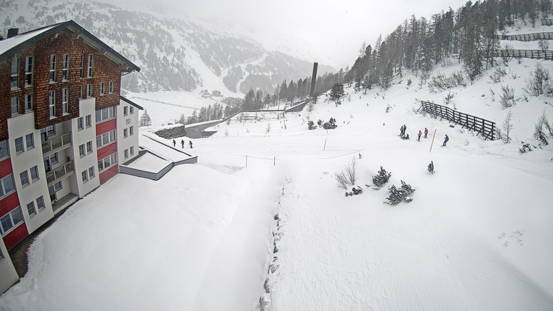 Archiv Foto Webcam Obertauern – Blick Hotel Enzian