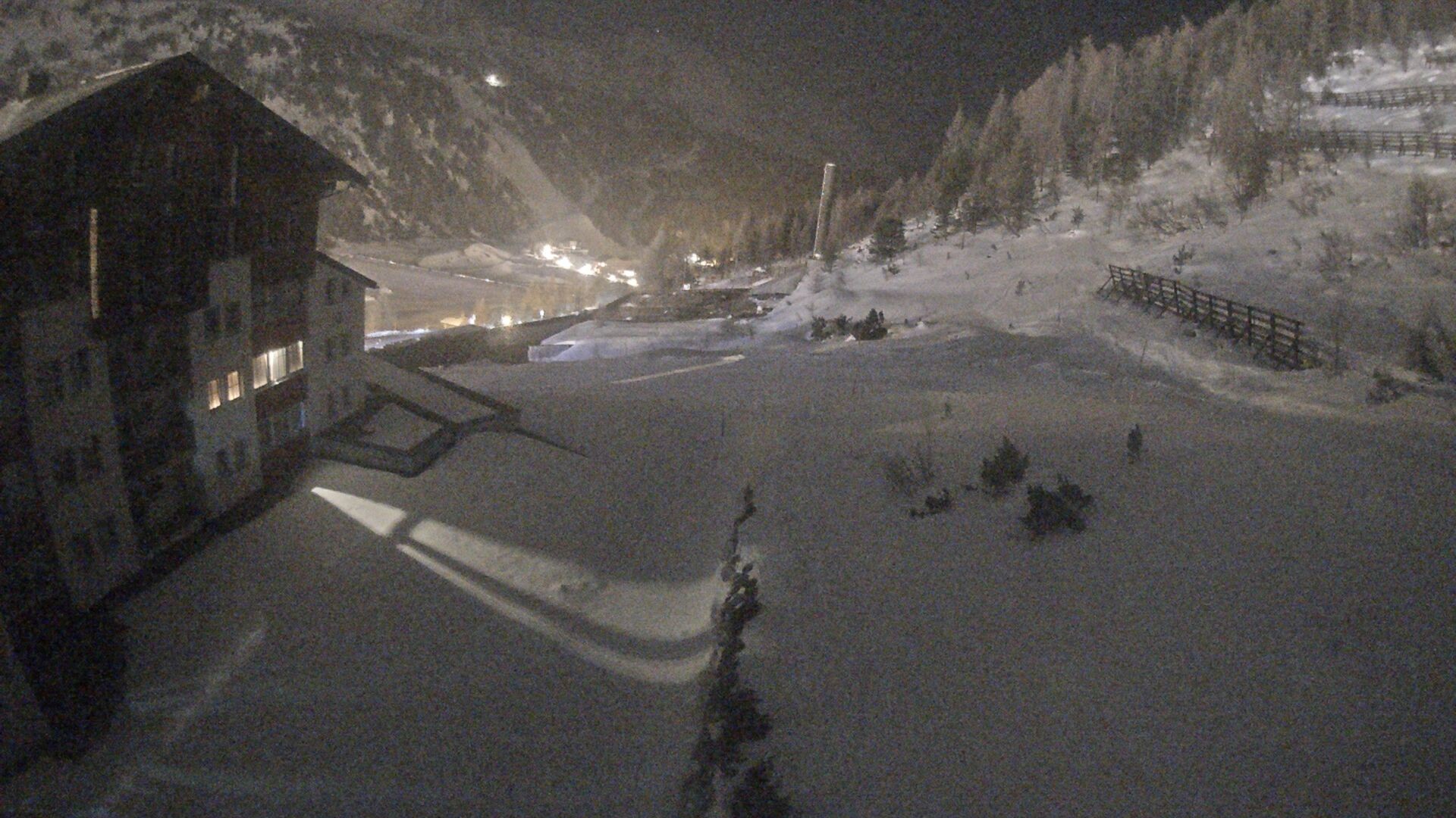 Archiv Foto Webcam Obertauern – Blick Hotel Enzian