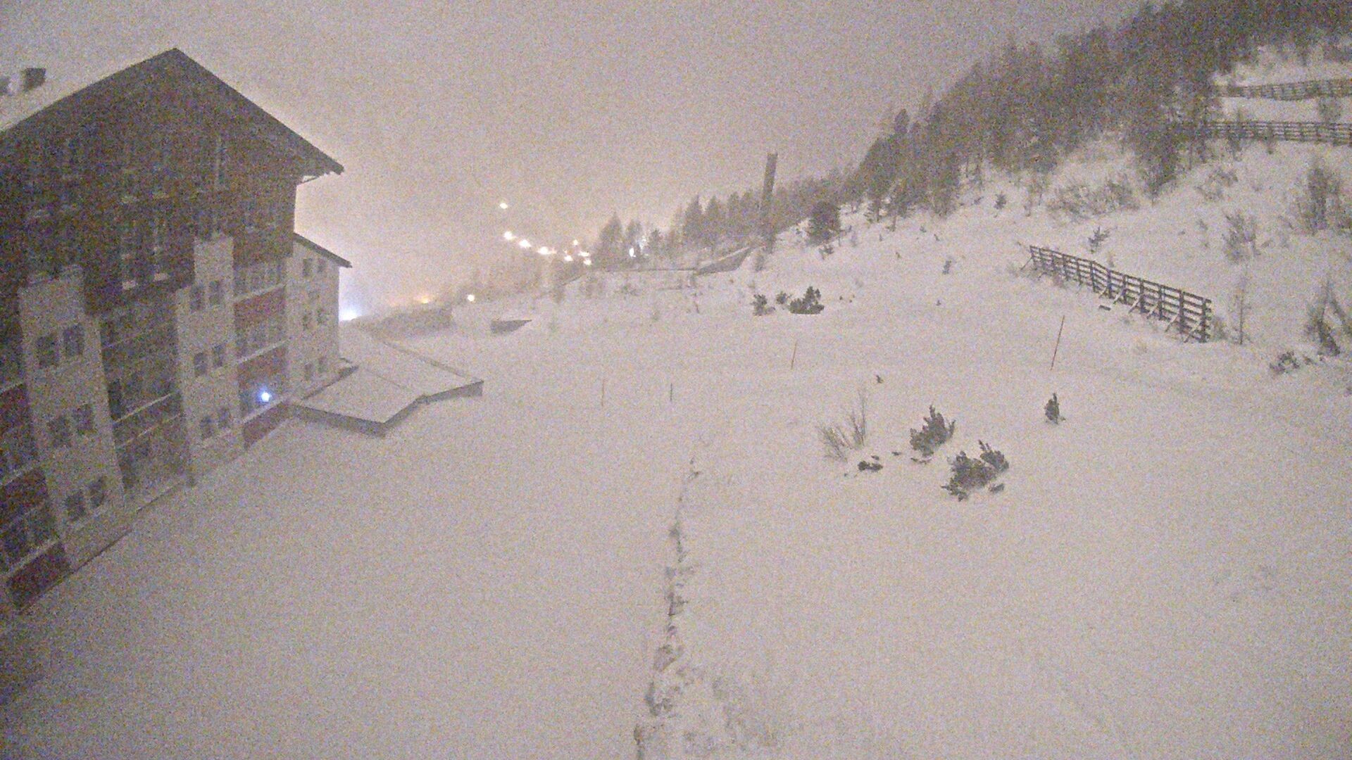 Archiv Foto Webcam Obertauern – Blick Hotel Enzian