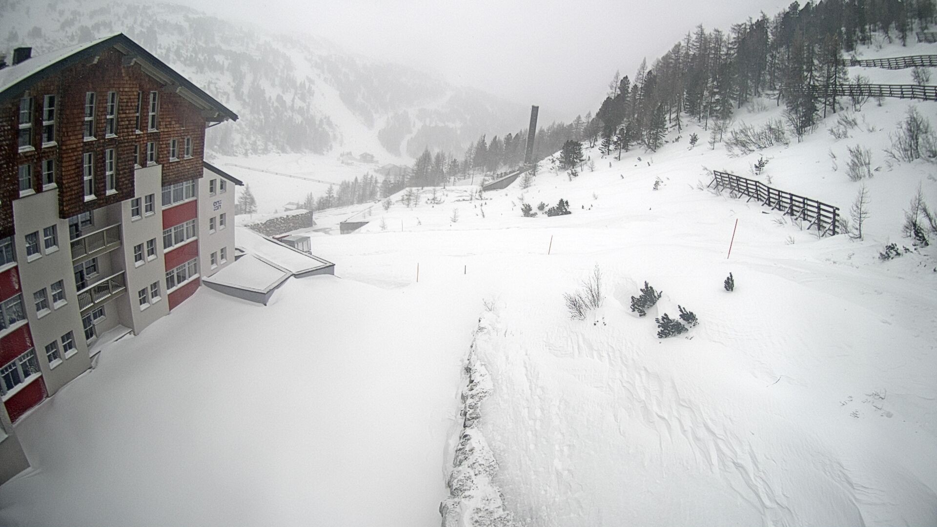Archiv Foto Webcam Obertauern – Blick Hotel Enzian