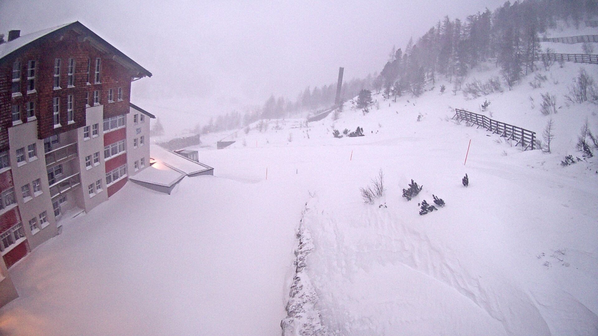 Archiv Foto Webcam Obertauern – Blick Hotel Enzian