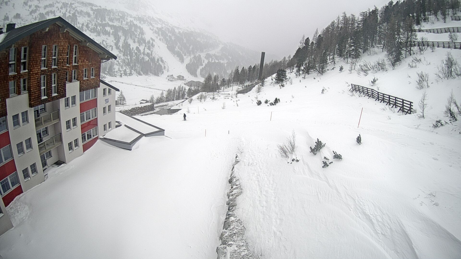 Archiv Foto Webcam Obertauern – Blick Hotel Enzian