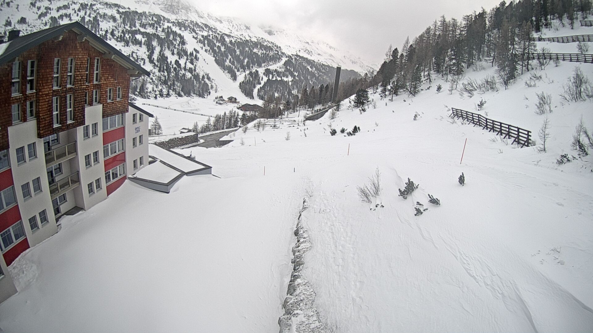 Archiv Foto Webcam Obertauern – Blick Hotel Enzian
