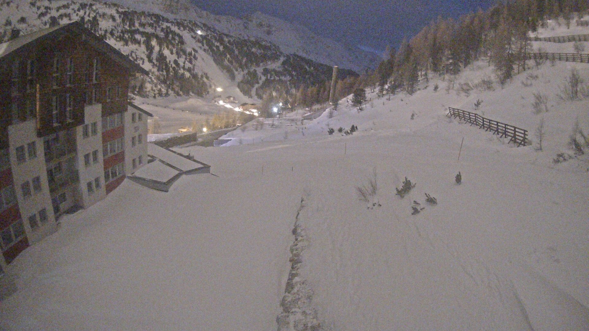 Archiv Foto Webcam Obertauern – Blick Hotel Enzian