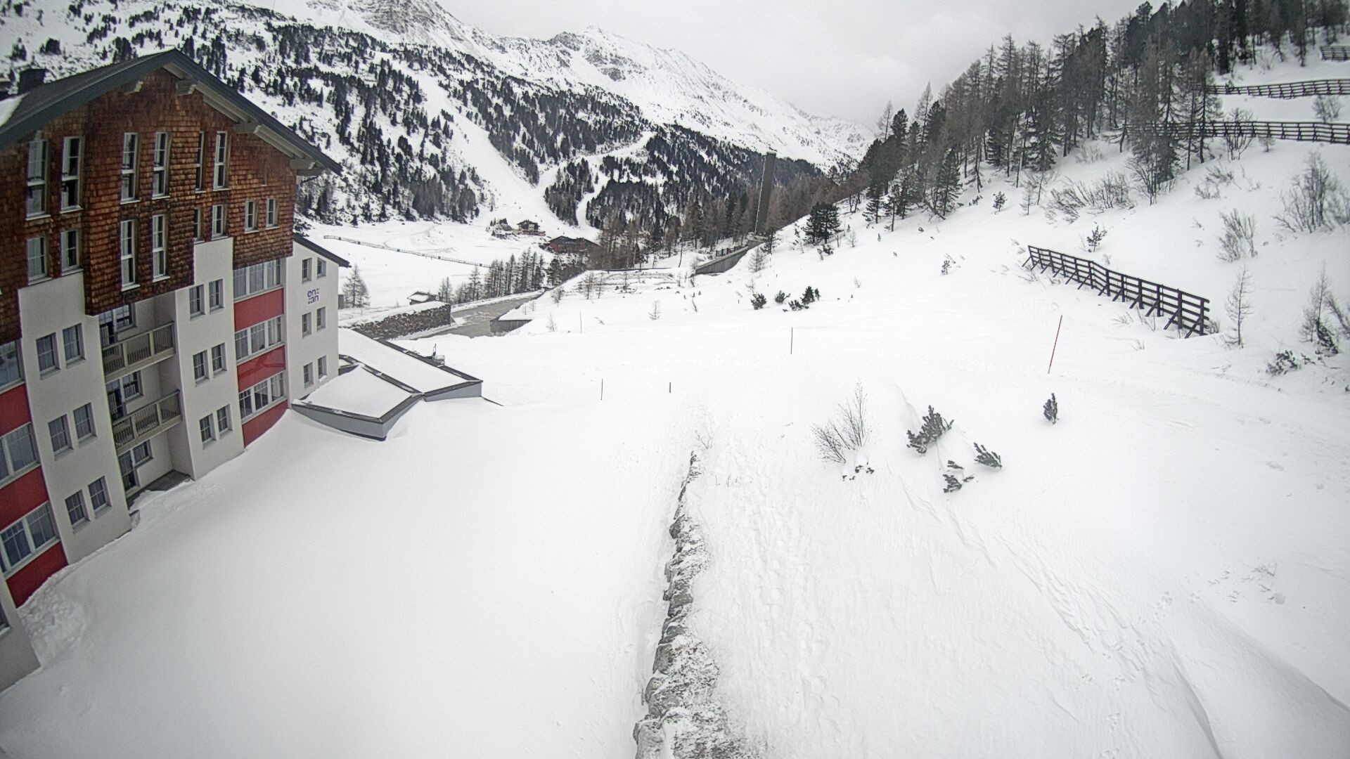 Archiv Foto Webcam Obertauern – Blick Hotel Enzian