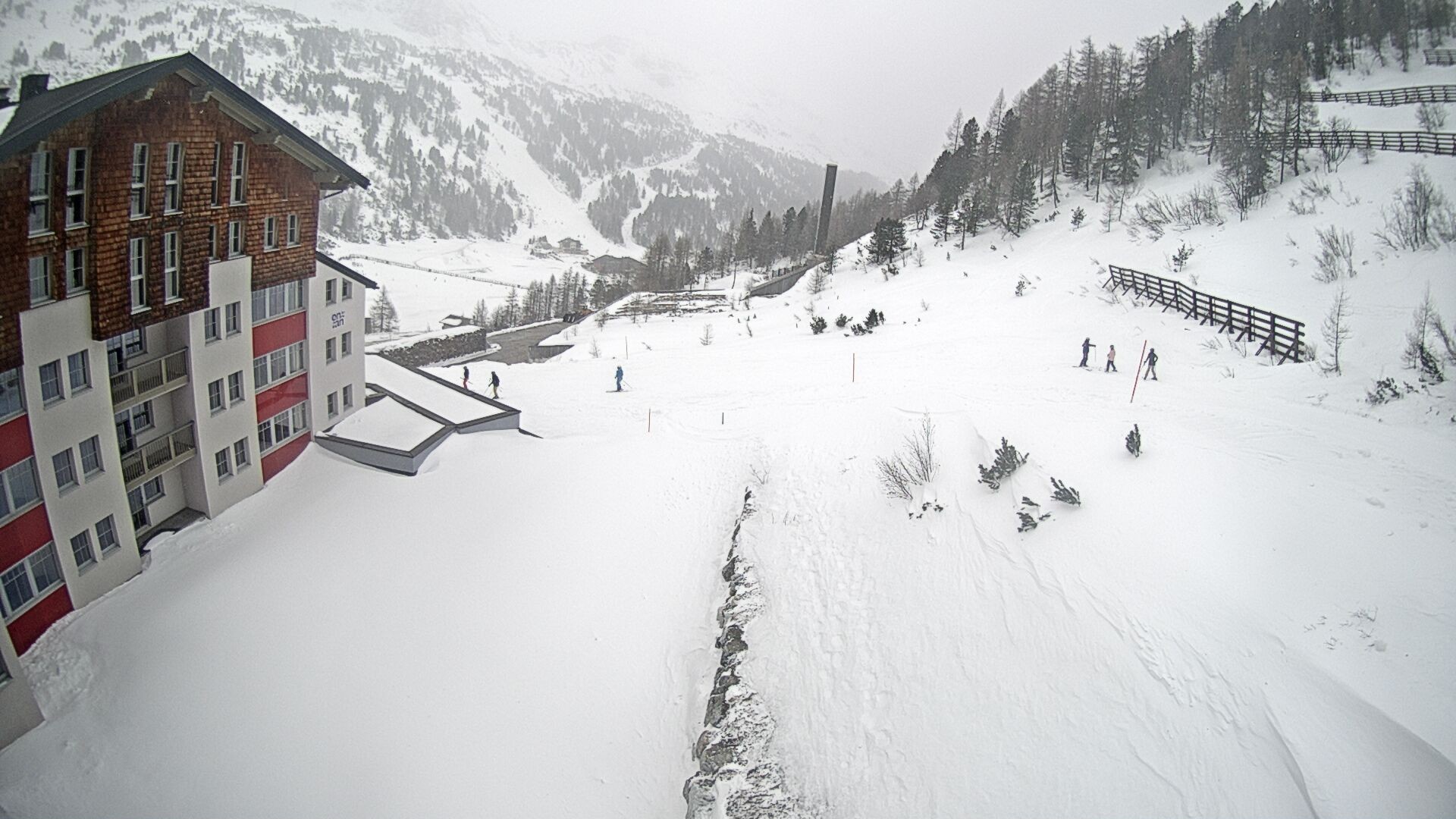 Archiv Foto Webcam Obertauern – Blick Hotel Enzian