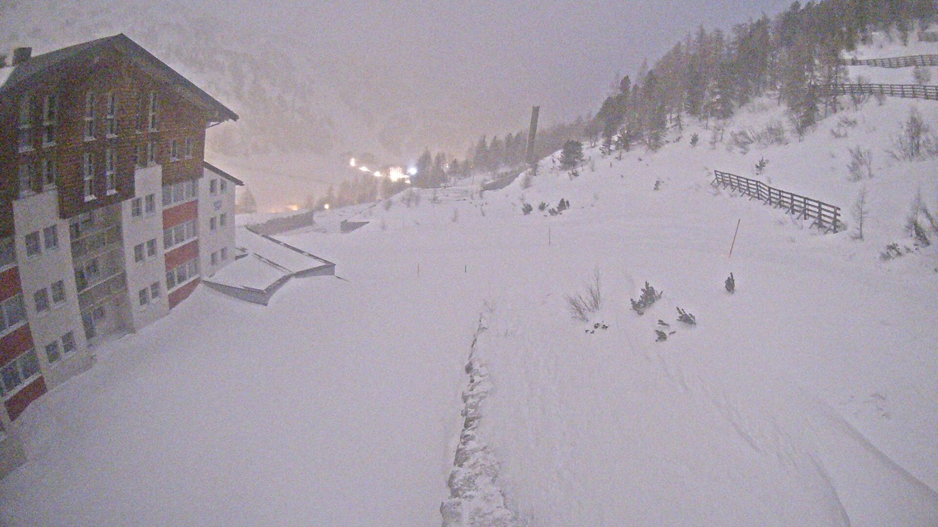 Archiv Foto Webcam Obertauern – Blick Hotel Enzian