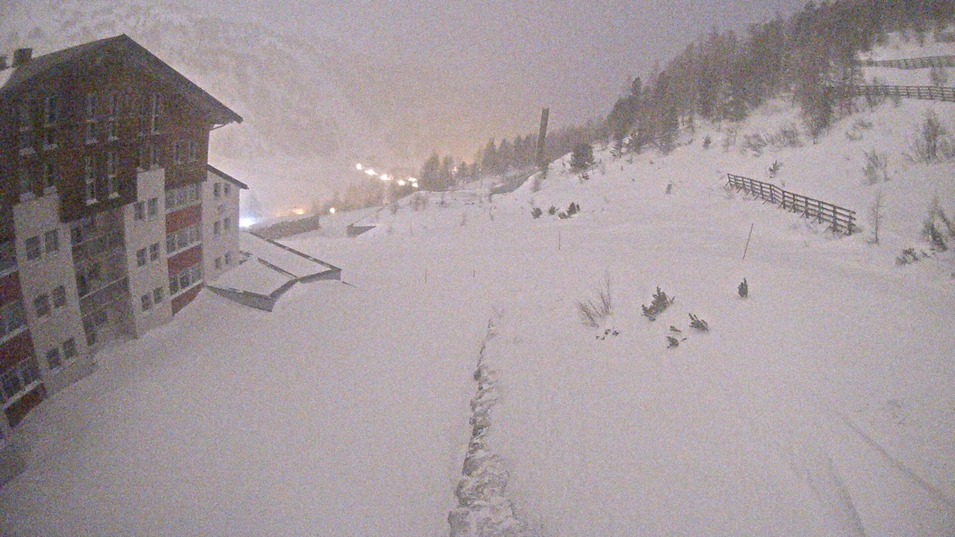 Archived image Webcam Ausblick Hotel Enzian in Obertauern