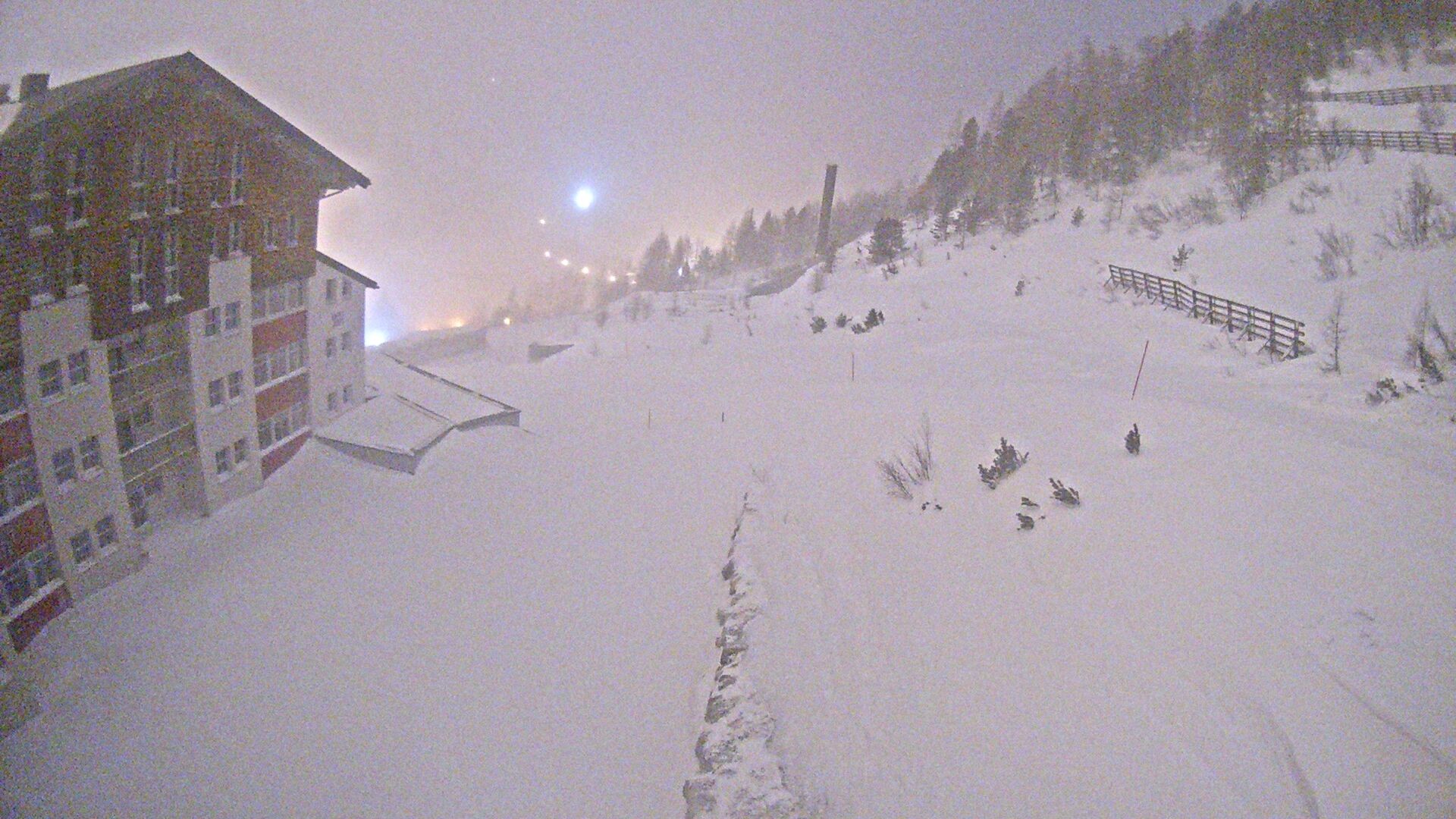 Archiv Foto Webcam Obertauern – Blick Hotel Enzian