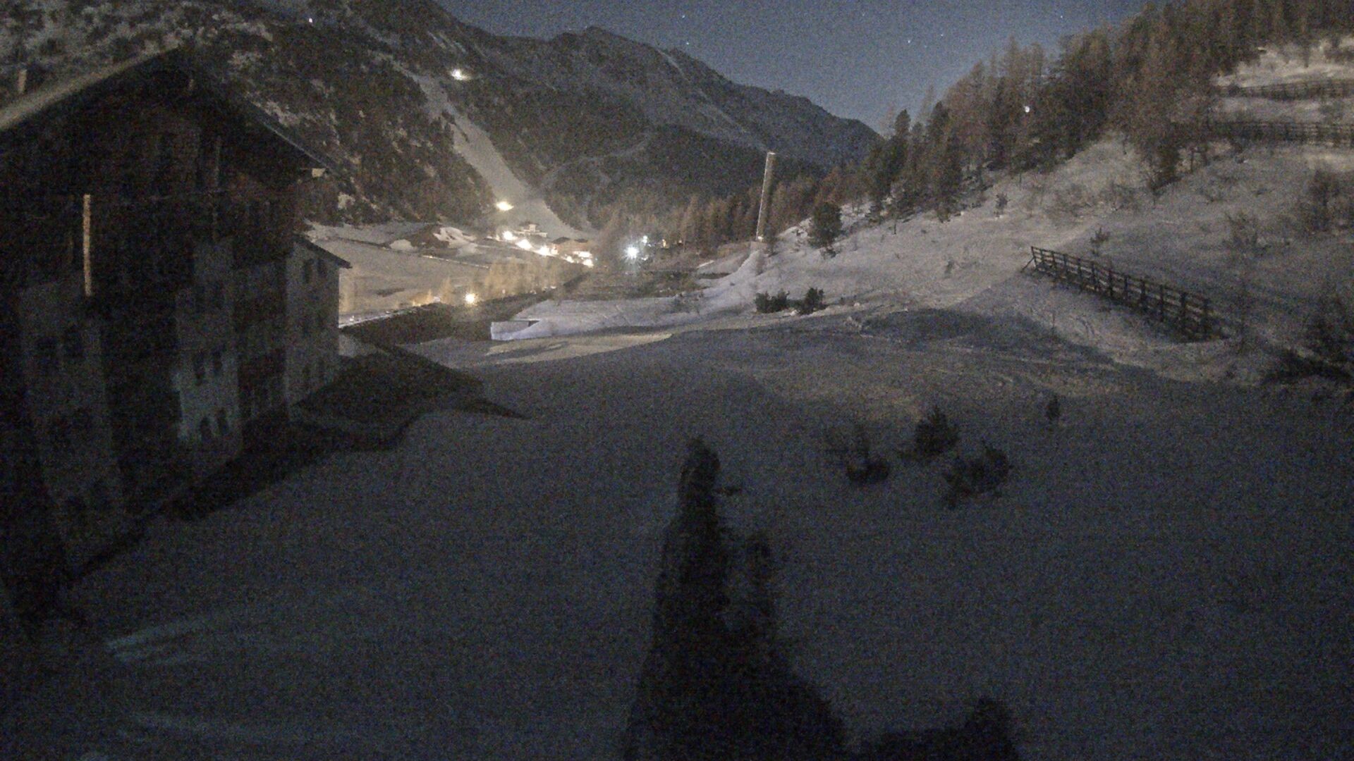 Archiv Foto Webcam Obertauern – Blick Hotel Enzian