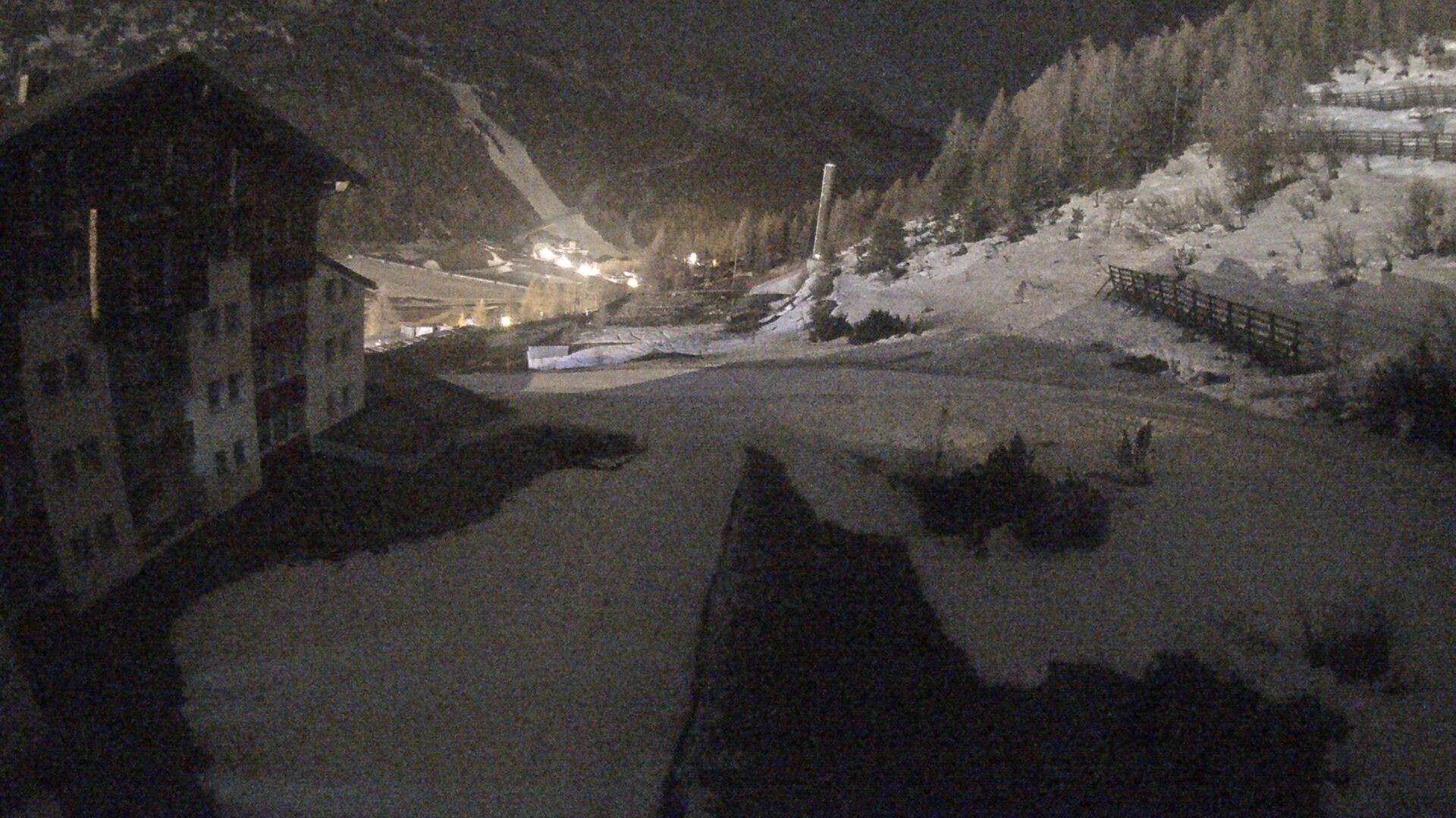 Archived image Webcam Ausblick Hotel Enzian in Obertauern