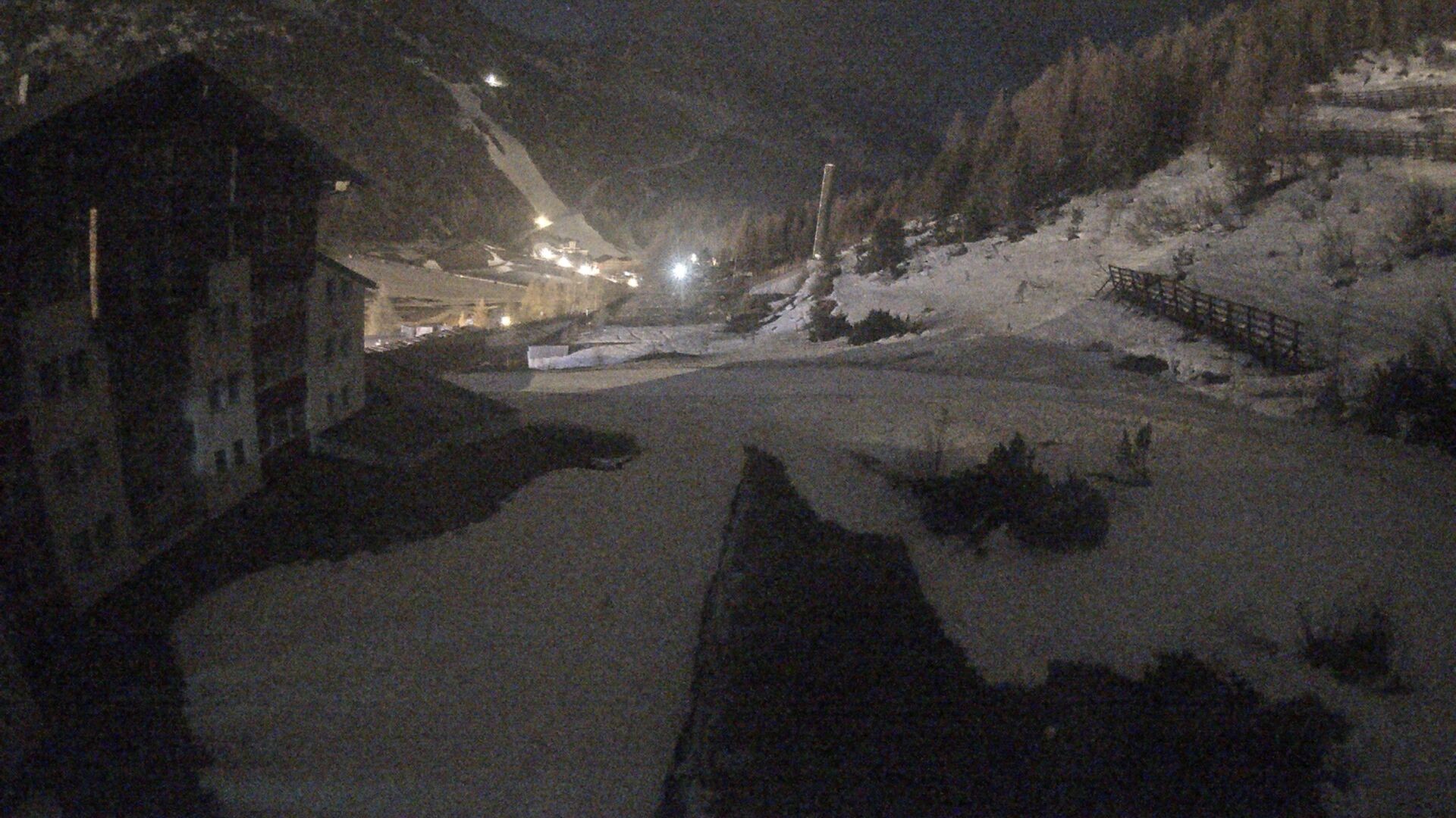 Archived image Webcam Ausblick Hotel Enzian in Obertauern