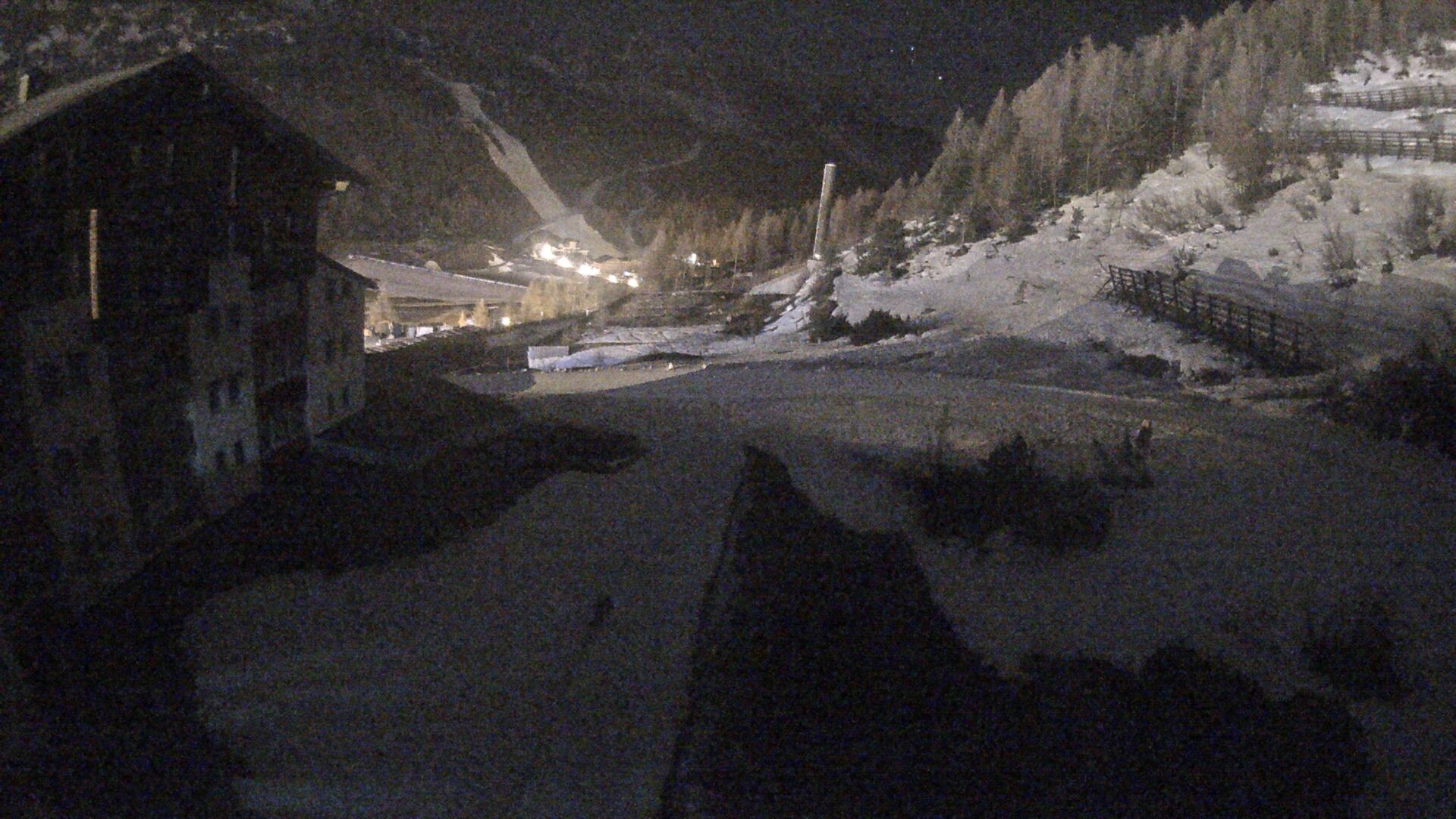 Archiv Foto Webcam Obertauern – Blick Hotel Enzian