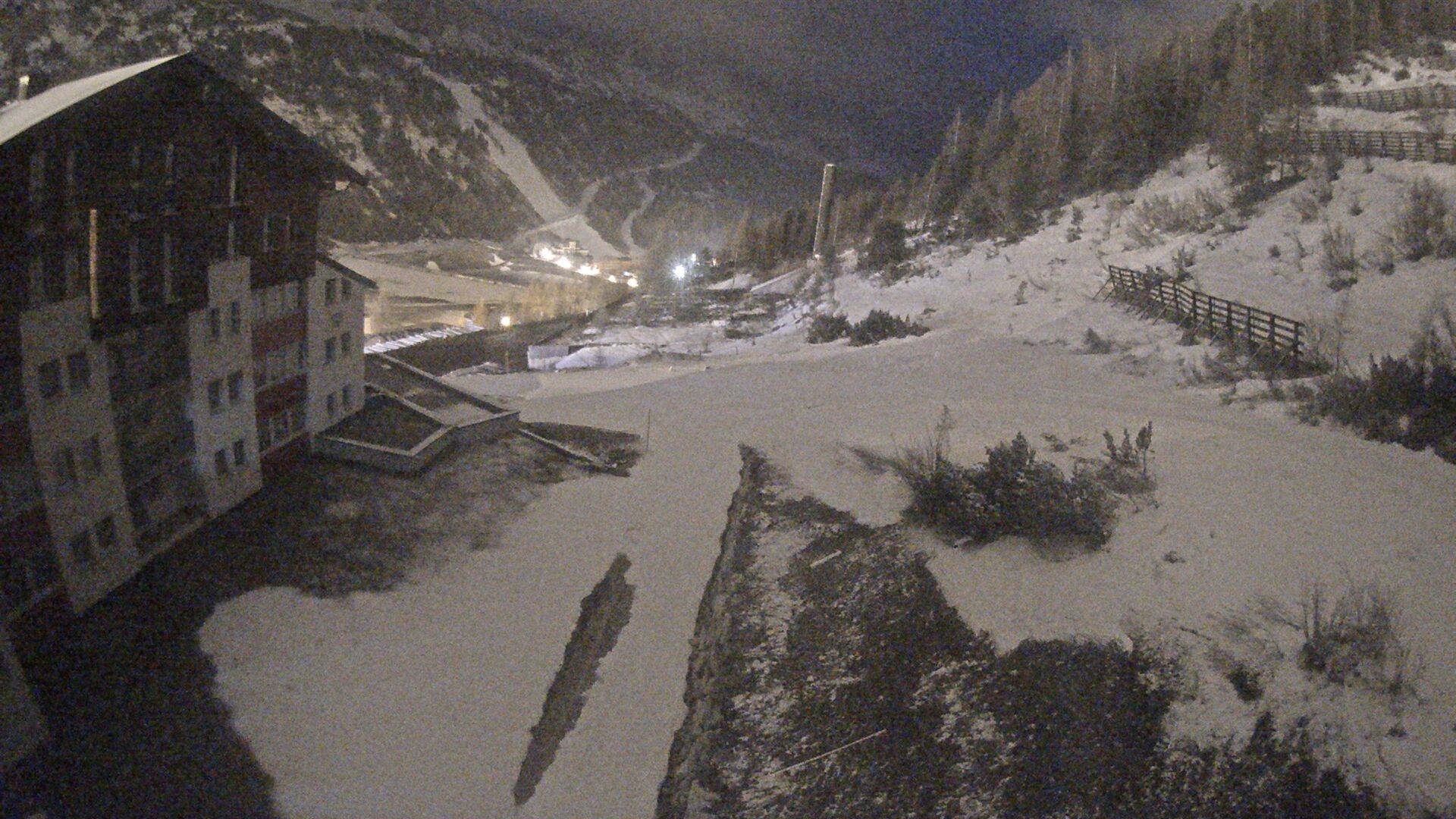 Archiv Foto Webcam Obertauern – Blick Hotel Enzian