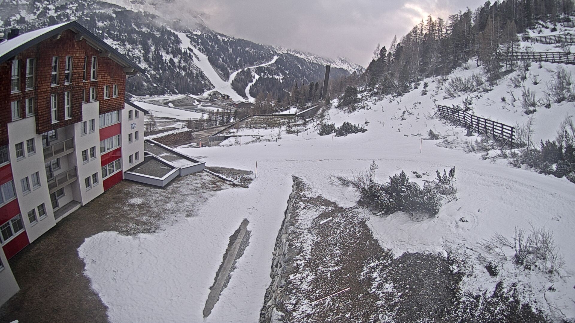 Archiv Foto Webcam Obertauern – Blick Hotel Enzian