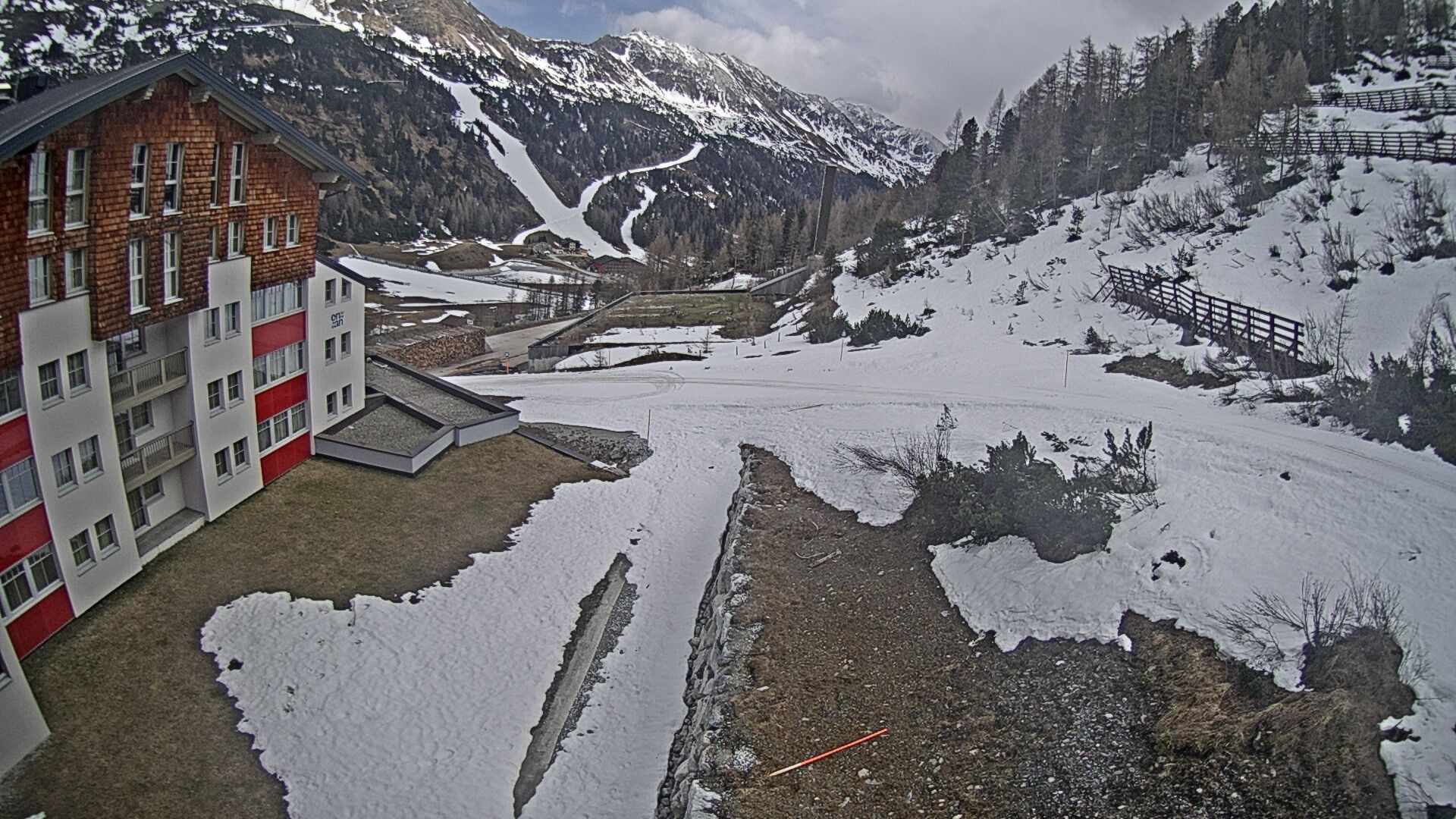 Archiv Foto Webcam Obertauern – Blick Hotel Enzian