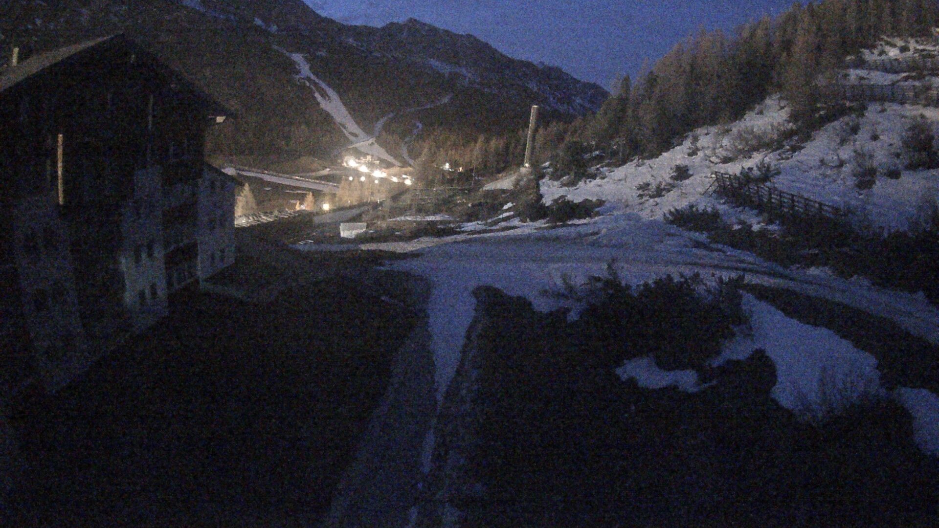 Archived image Webcam Ausblick Hotel Enzian in Obertauern