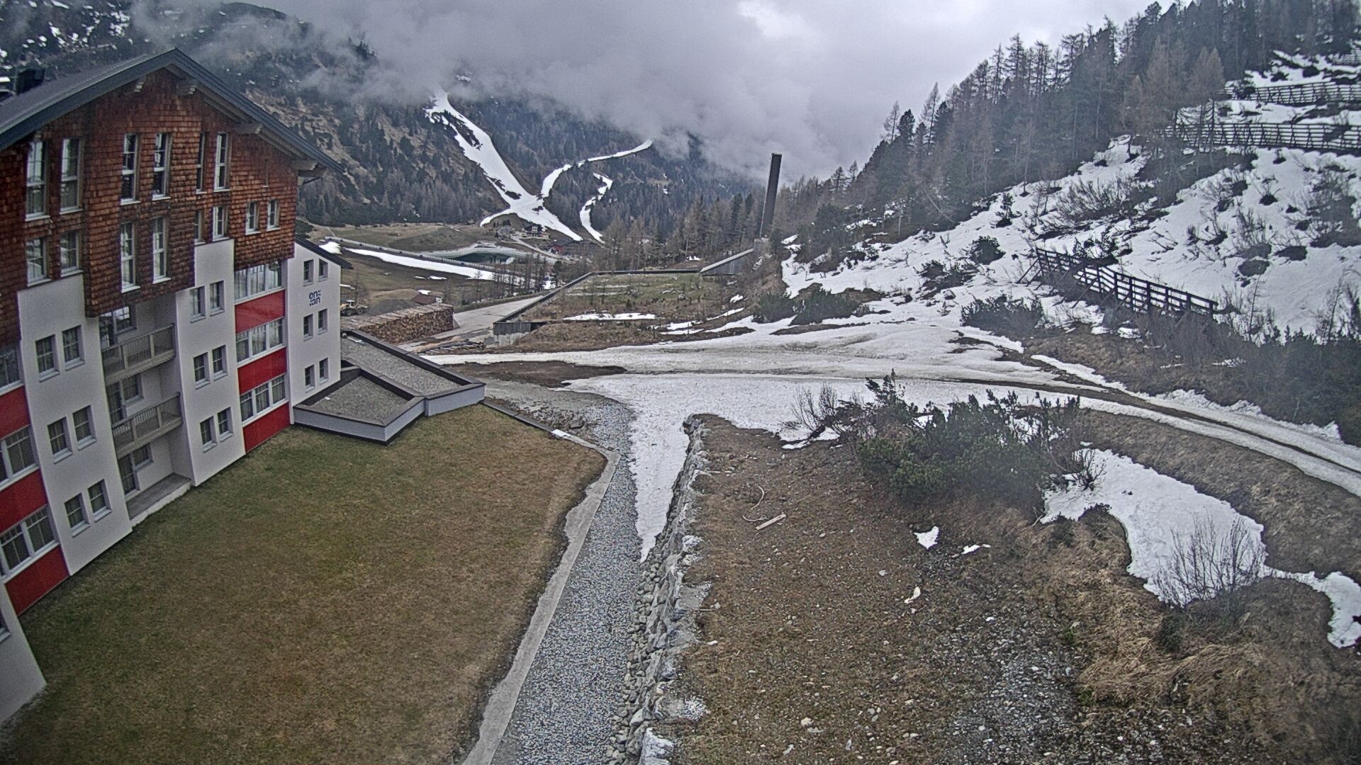 Archiv Foto Webcam Obertauern – Blick Hotel Enzian