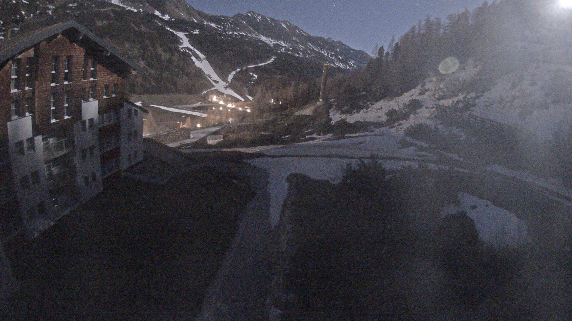 Archiv Foto Webcam Obertauern – Blick Hotel Enzian