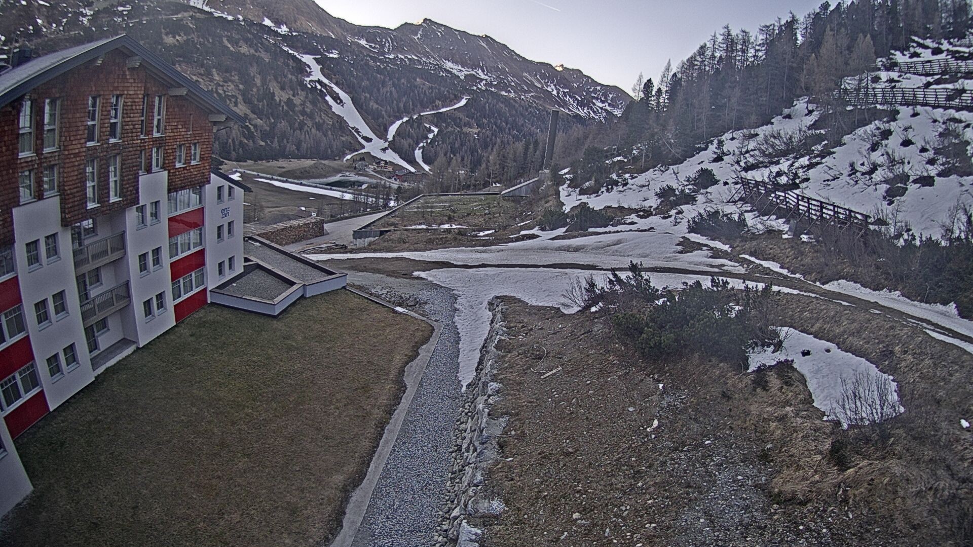 Archiv Foto Webcam Obertauern – Blick Hotel Enzian