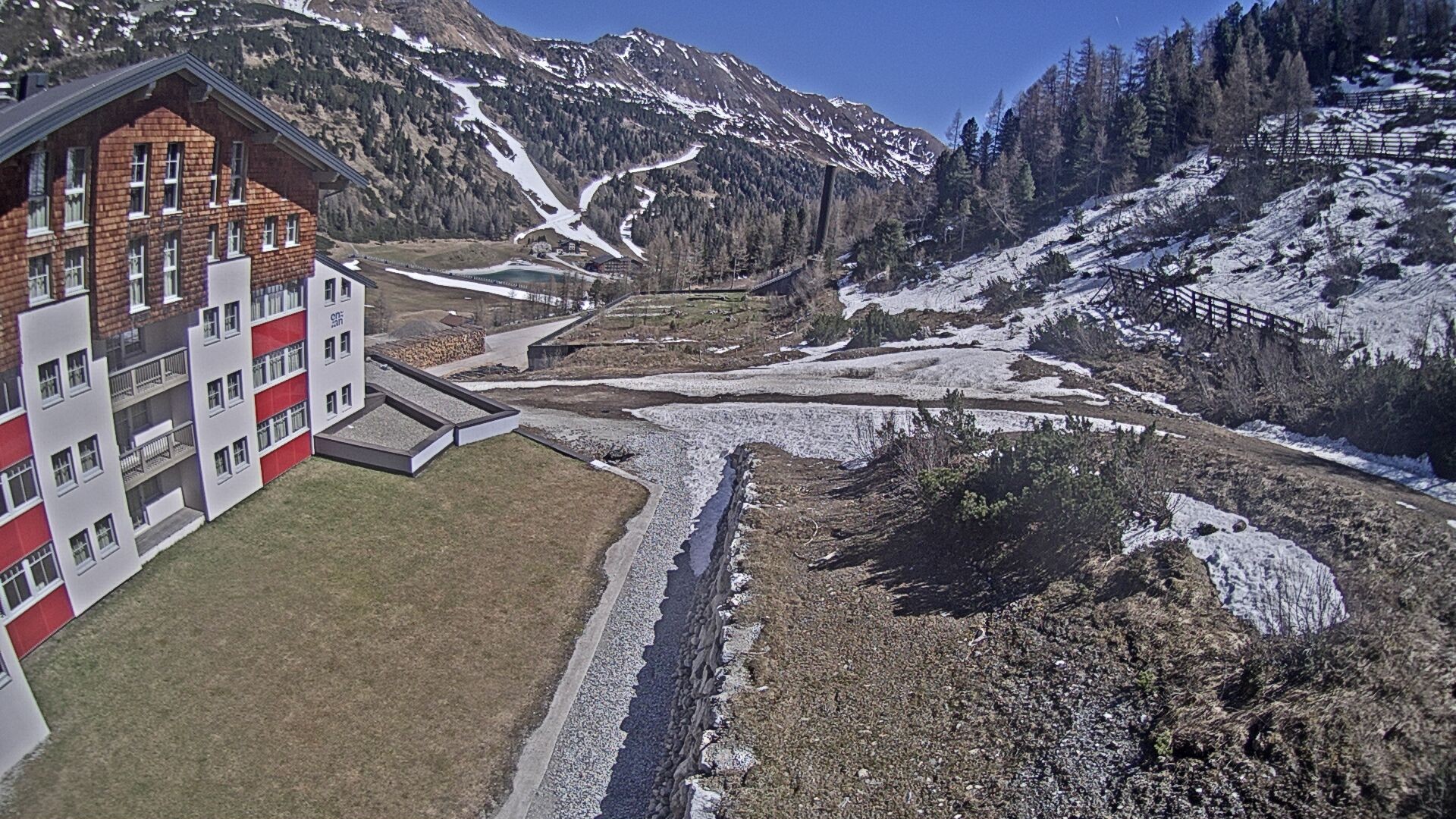 Archiv Foto Webcam Obertauern – Blick Hotel Enzian