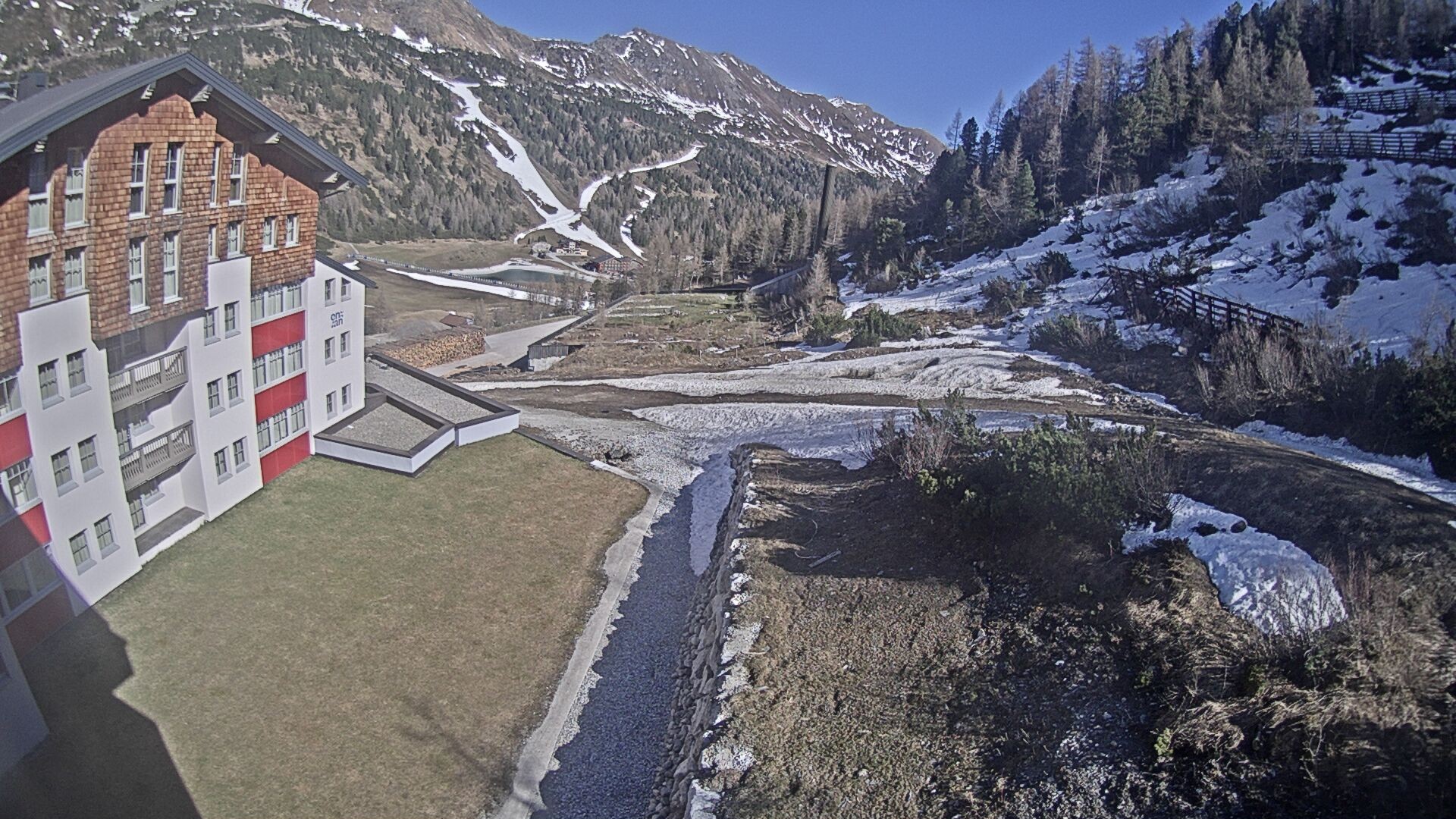 Archiv Foto Webcam Obertauern – Blick Hotel Enzian