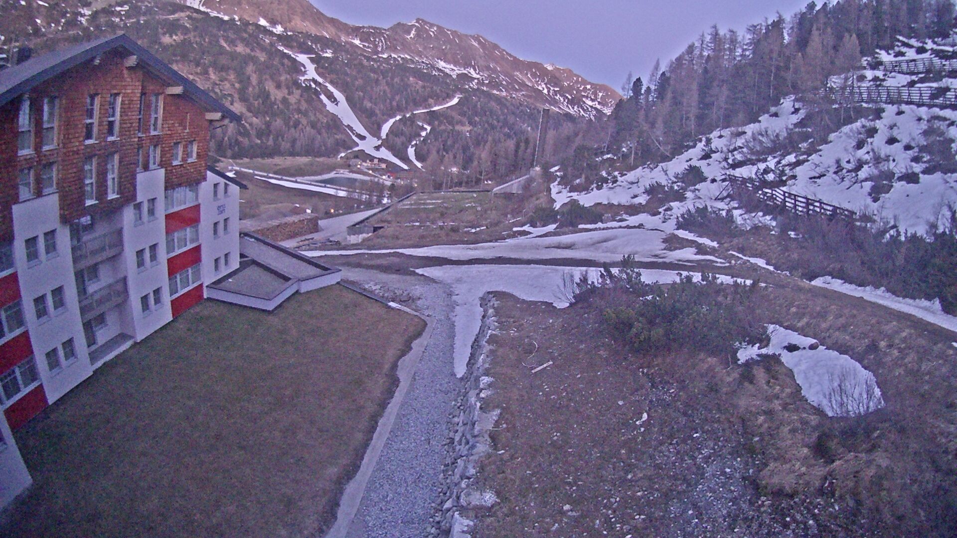 Archiv Foto Webcam Obertauern – Blick Hotel Enzian