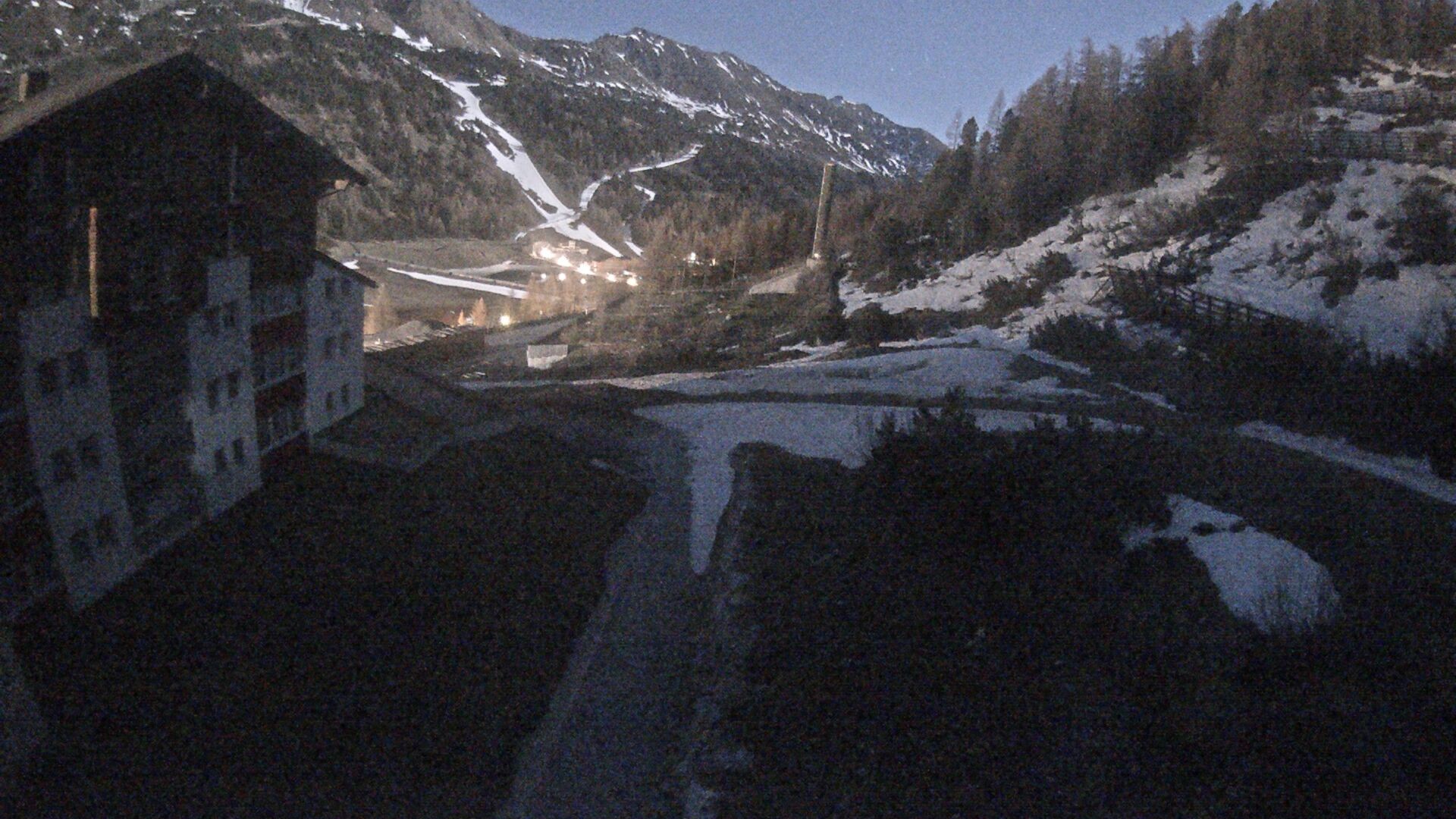 Archiv Foto Webcam Obertauern – Blick Hotel Enzian