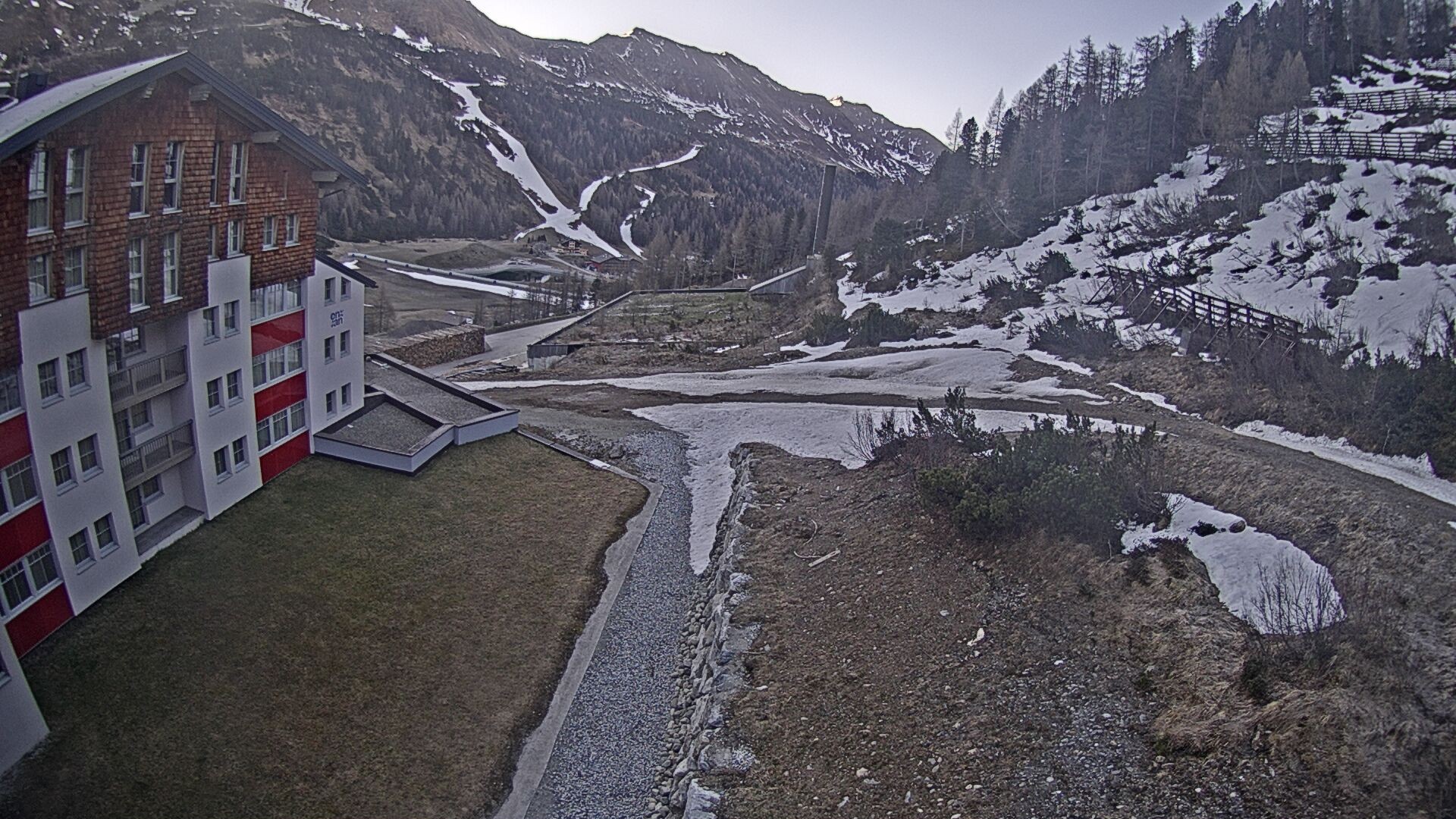 Archiv Foto Webcam Obertauern – Blick Hotel Enzian