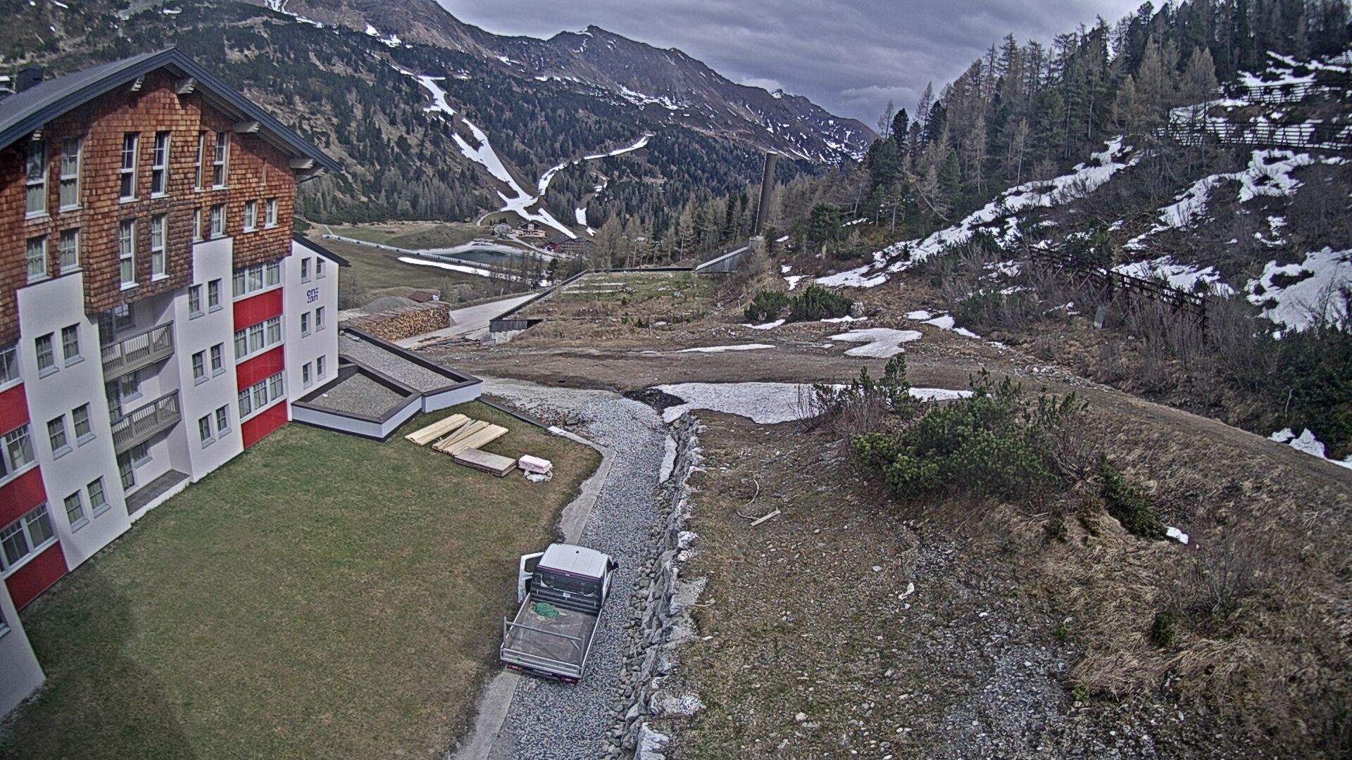 Archiv Foto Webcam Obertauern – Blick Hotel Enzian