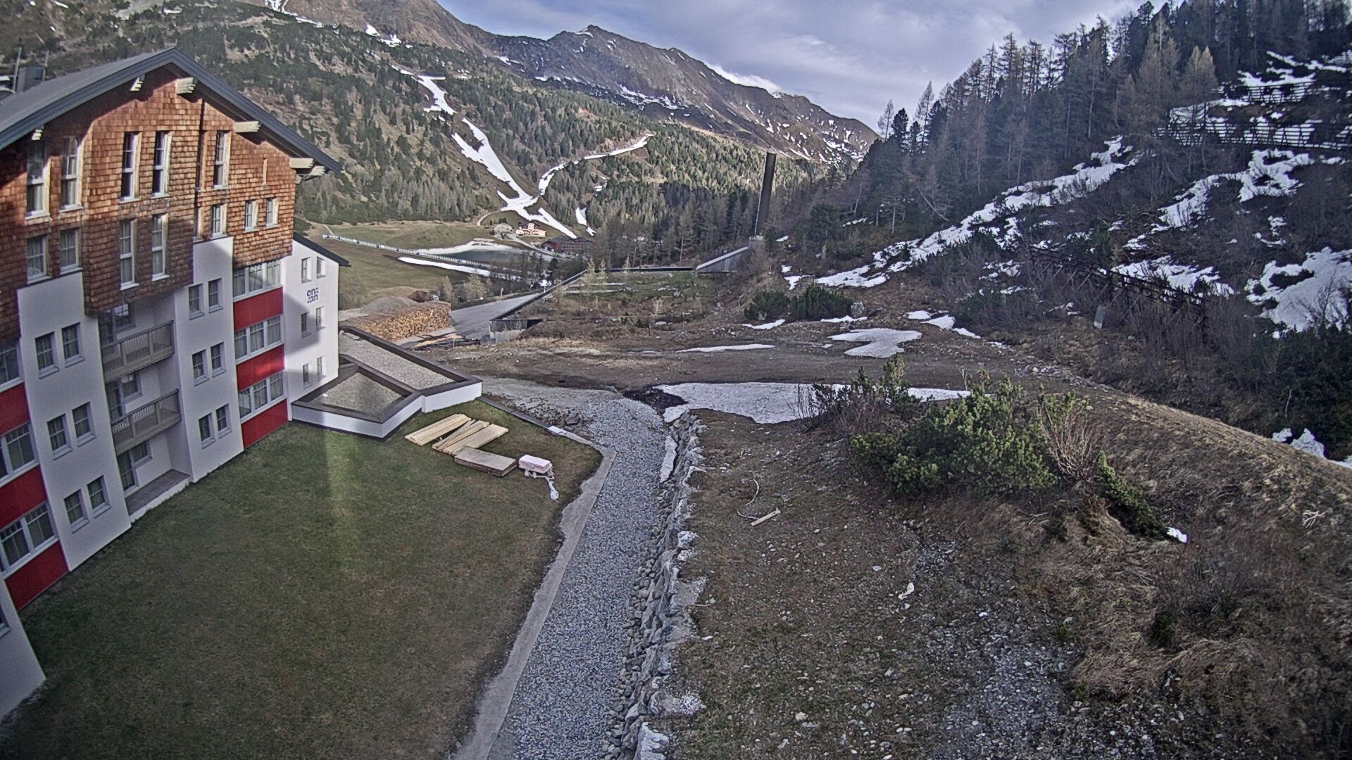 Archiv Foto Webcam Obertauern – Blick Hotel Enzian