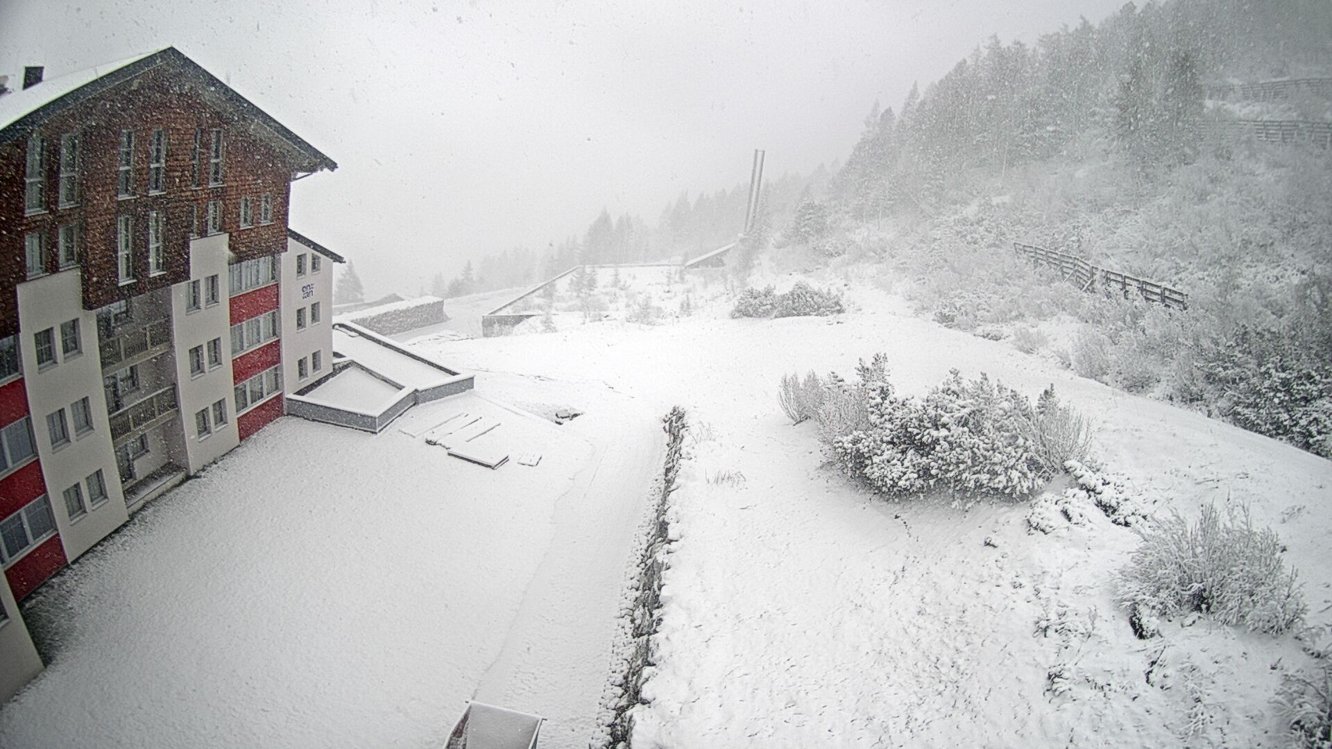 Archiv Foto Webcam Obertauern – Blick Hotel Enzian