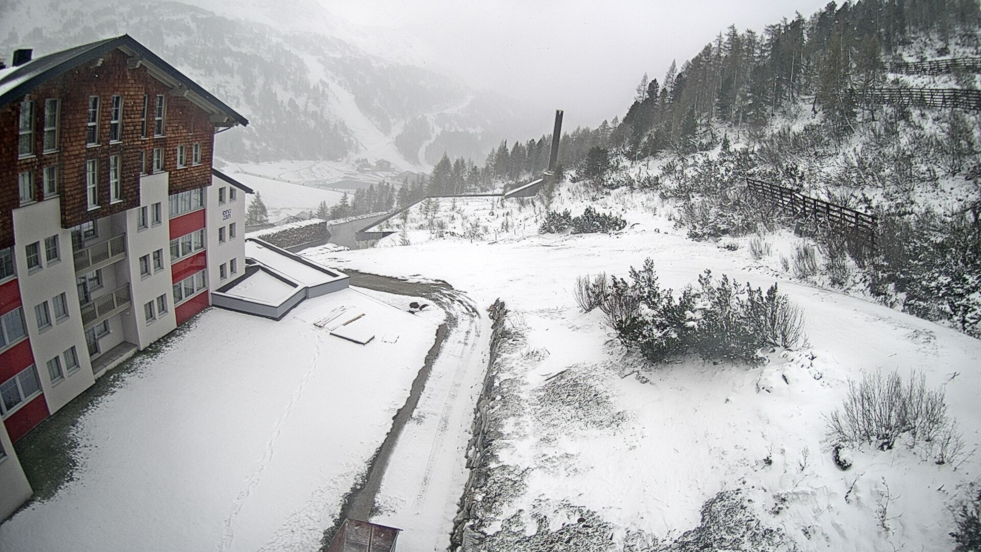 Archiv Foto Webcam Obertauern – Blick Hotel Enzian