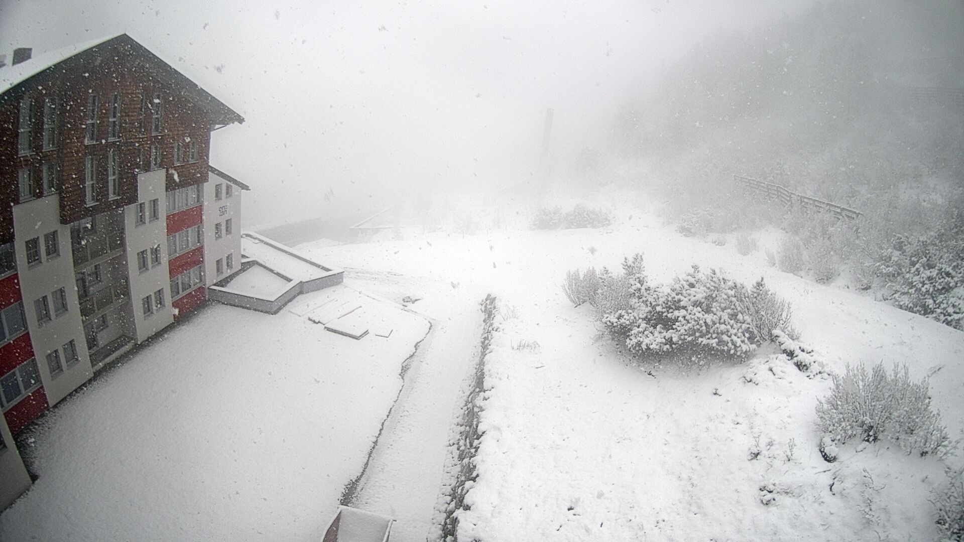 Archiv Foto Webcam Obertauern – Blick Hotel Enzian