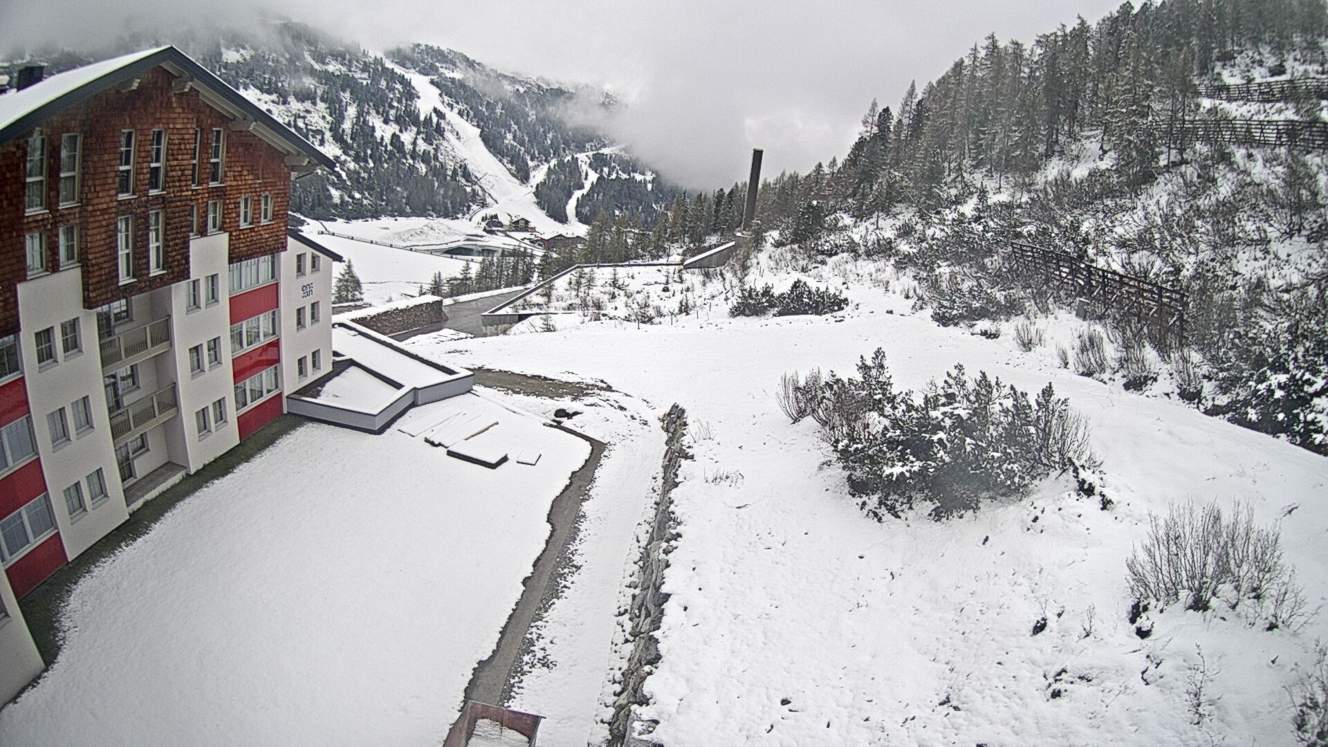 Archiv Foto Webcam Obertauern – Blick Hotel Enzian