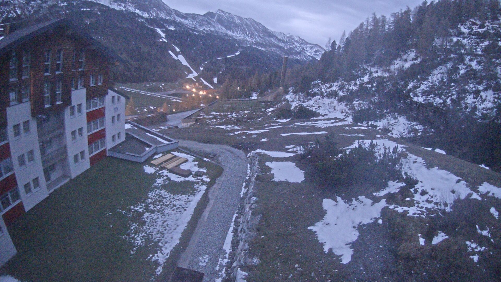 Archiv Foto Webcam Obertauern – Blick Hotel Enzian