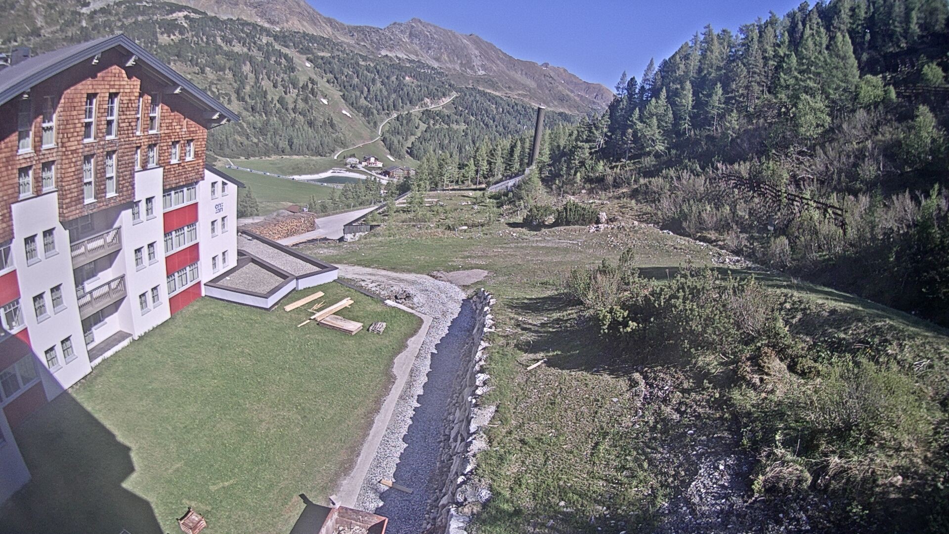 Archived image Webcam Ausblick Hotel Enzian in Obertauern