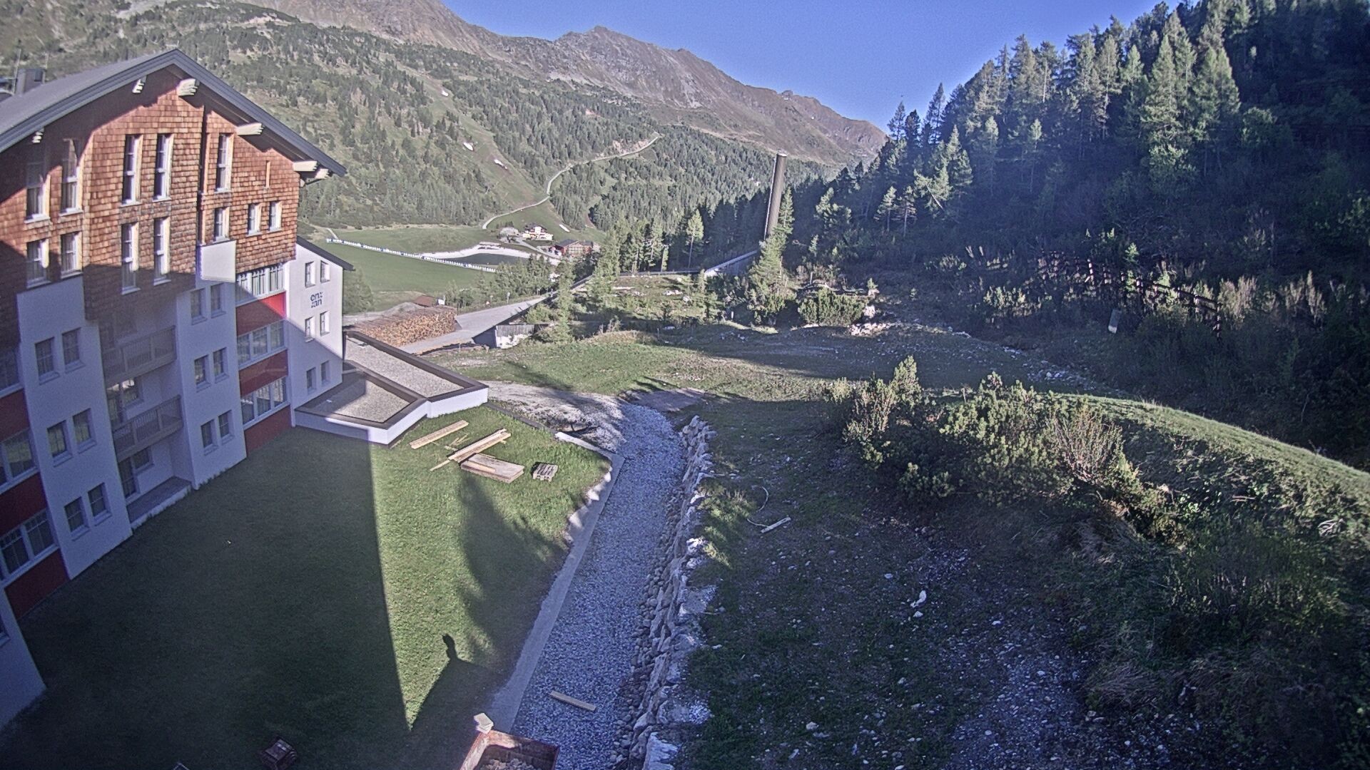 Archived image Webcam Ausblick Hotel Enzian in Obertauern
