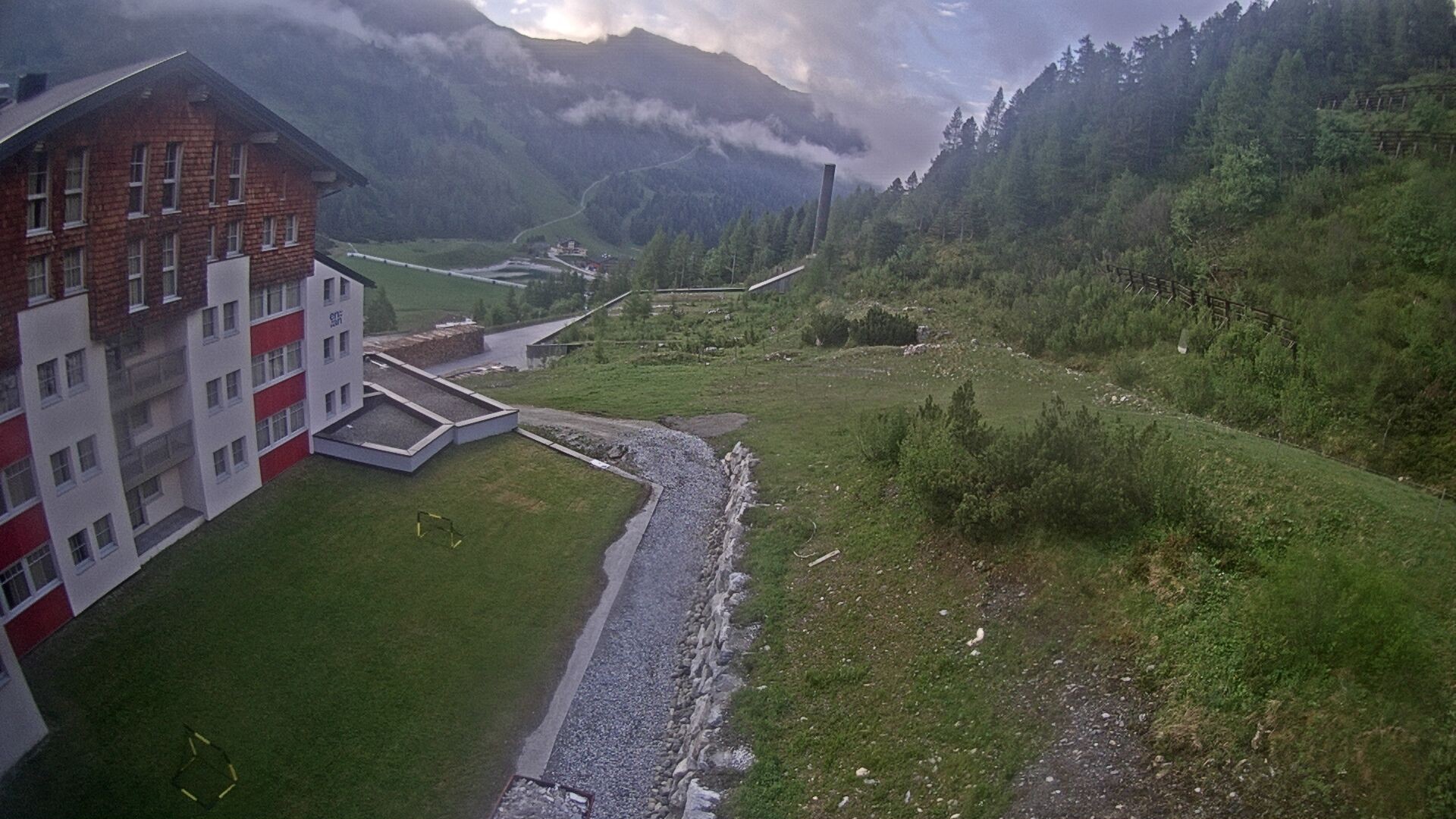 Archiv Foto Webcam Obertauern – Blick Hotel Enzian