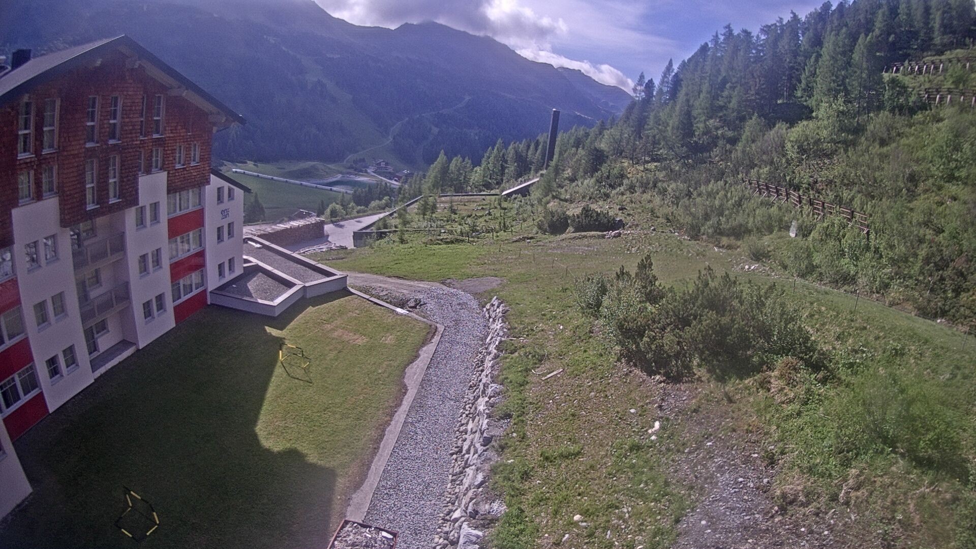 Archiv Foto Webcam Obertauern – Blick Hotel Enzian